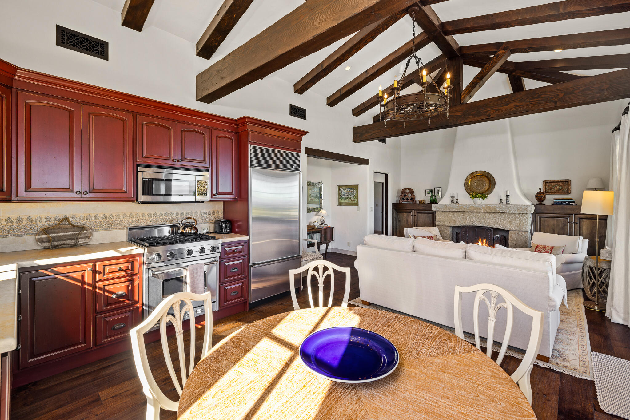 Santa Barbara, California 93110, United States, 5 Bedrooms Bedrooms, ,5 BathroomsBathrooms,Residential,Active,8101