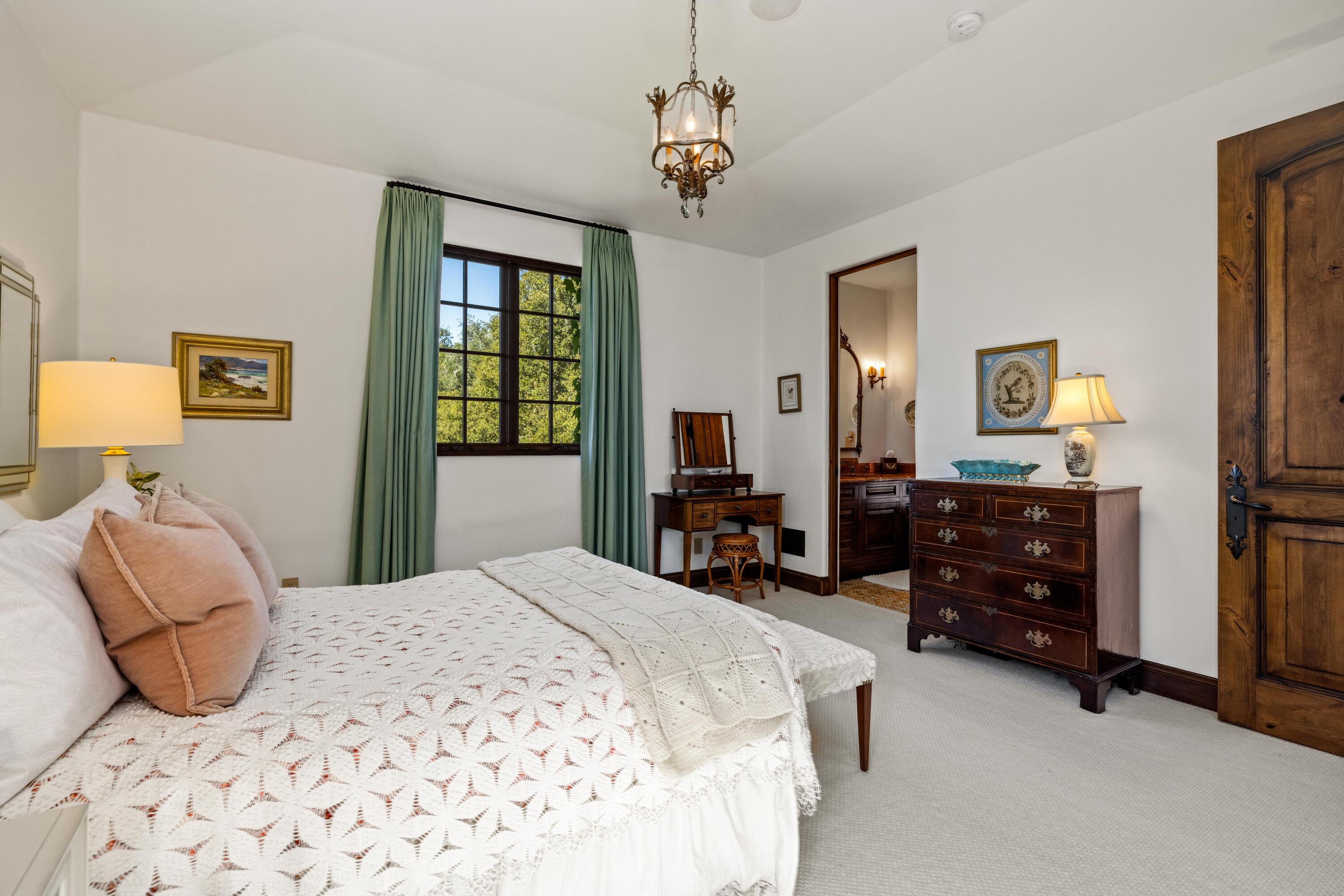 Santa Barbara, California 93110, United States, 5 Bedrooms Bedrooms, ,5 BathroomsBathrooms,Residential,Active,8101