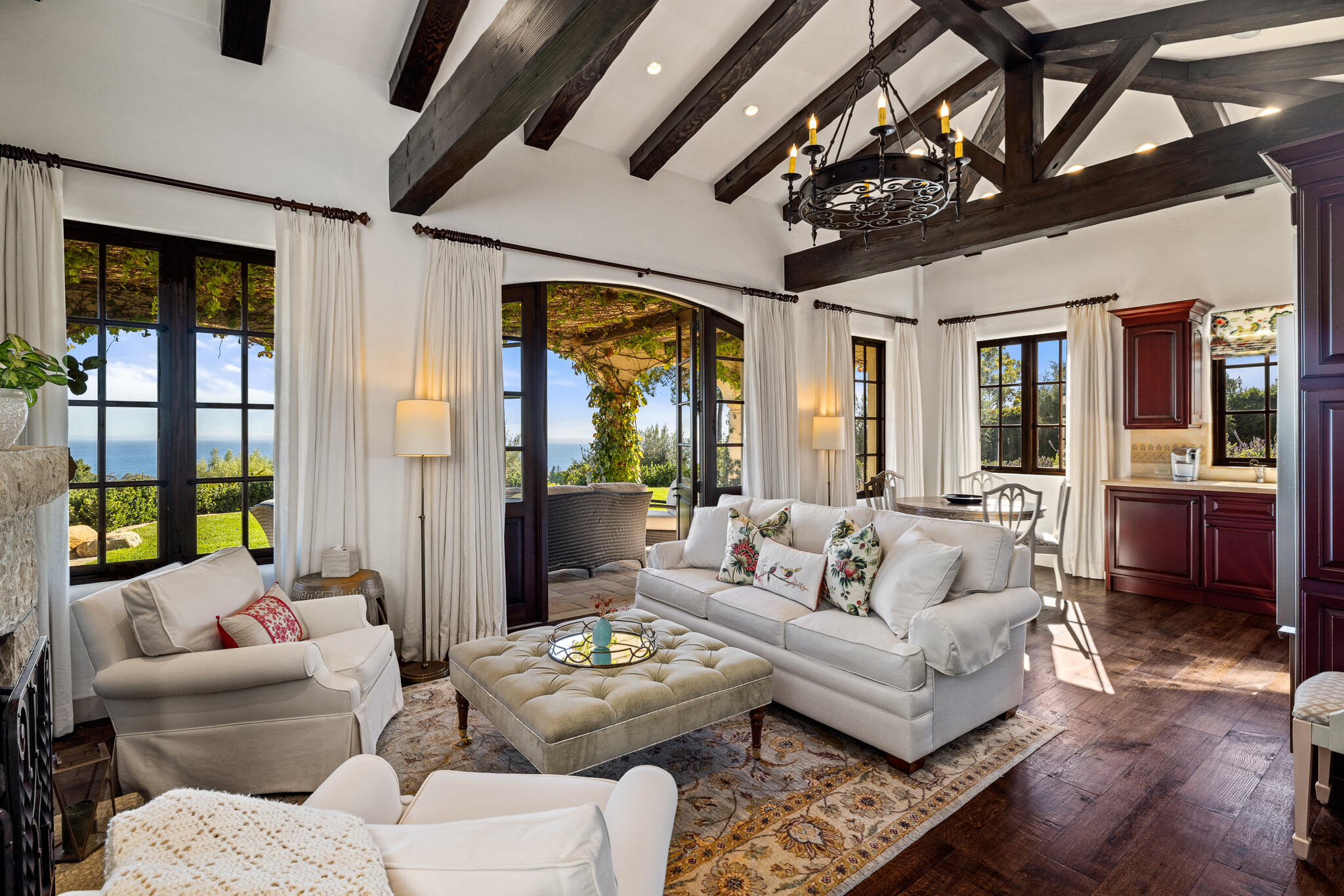 Santa Barbara, California 93110, United States, 5 Bedrooms Bedrooms, ,5 BathroomsBathrooms,Residential,Active,8101