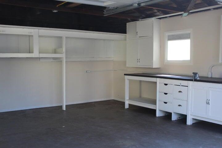 Santa Barbara, California 93101, United States, 3 Bedrooms Bedrooms, ,2 BathroomsBathrooms,Residential,Active,165899