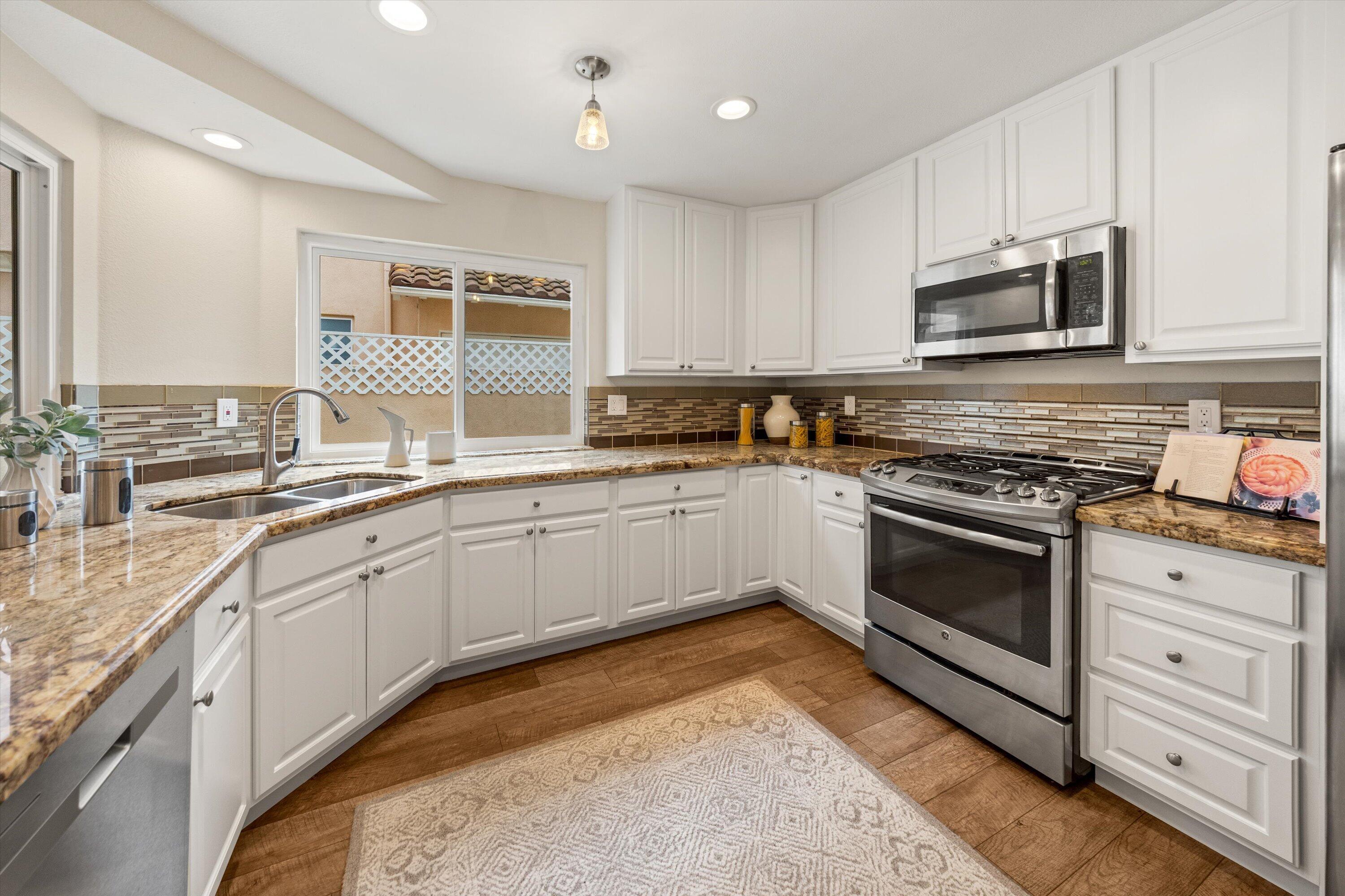 Goleta, California 93117, United States, 3 Bedrooms Bedrooms, ,3 BathroomsBathrooms,Residential,Active,142665