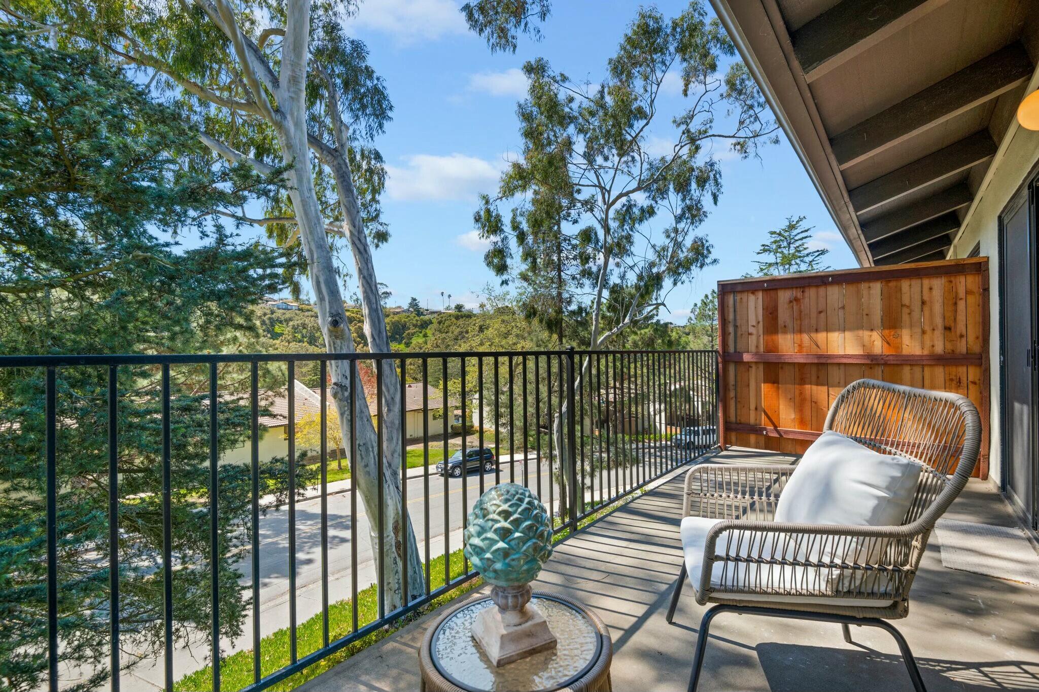 Santa Barbara, California 93109, United States, 2 Bedrooms Bedrooms, ,2 BathroomsBathrooms,Residential,Active,98777