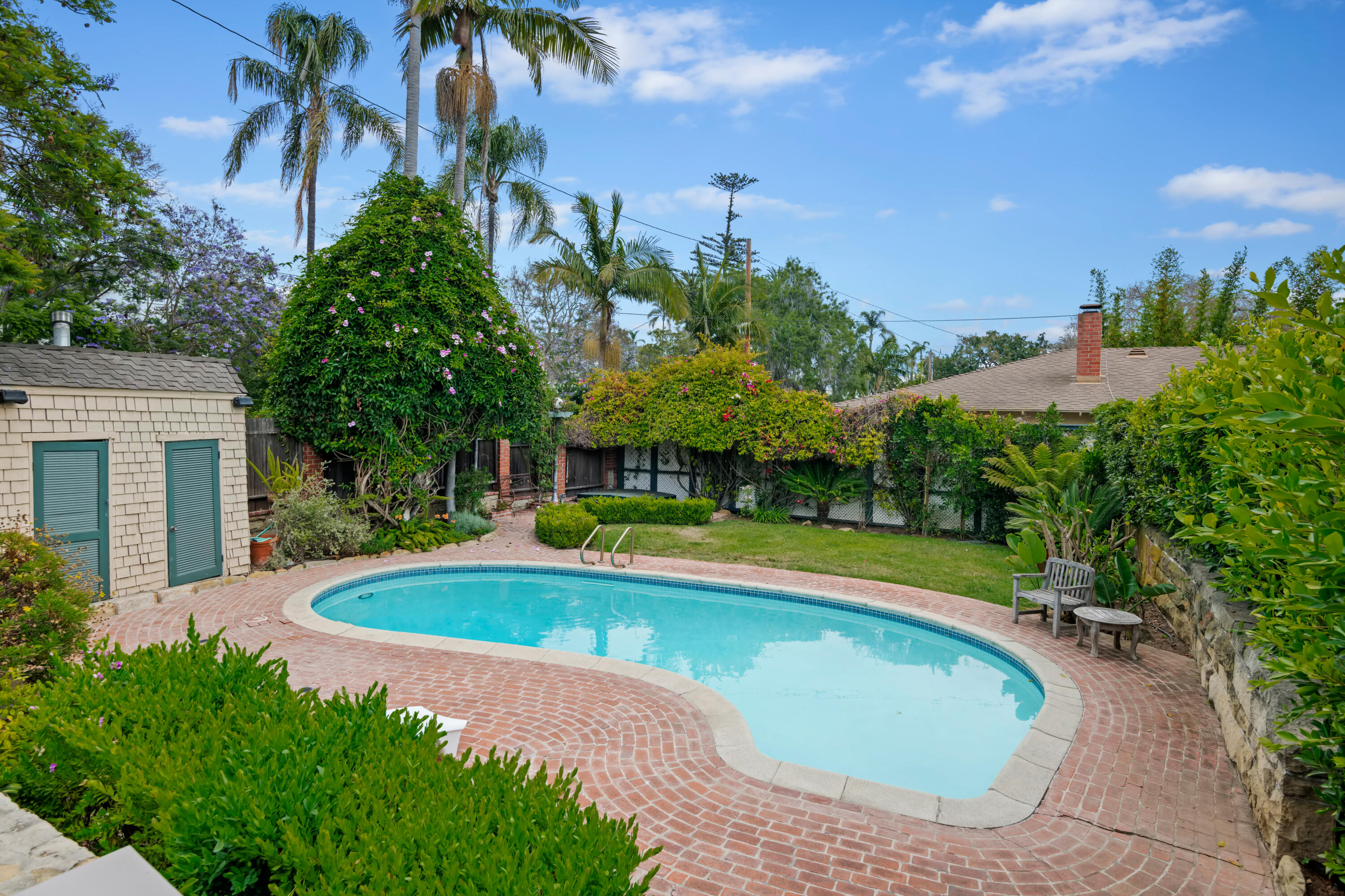 Santa Barbara, California 93101, United States, 5 Bedrooms Bedrooms, ,5 BathroomsBathrooms,Residential,Active,184544
