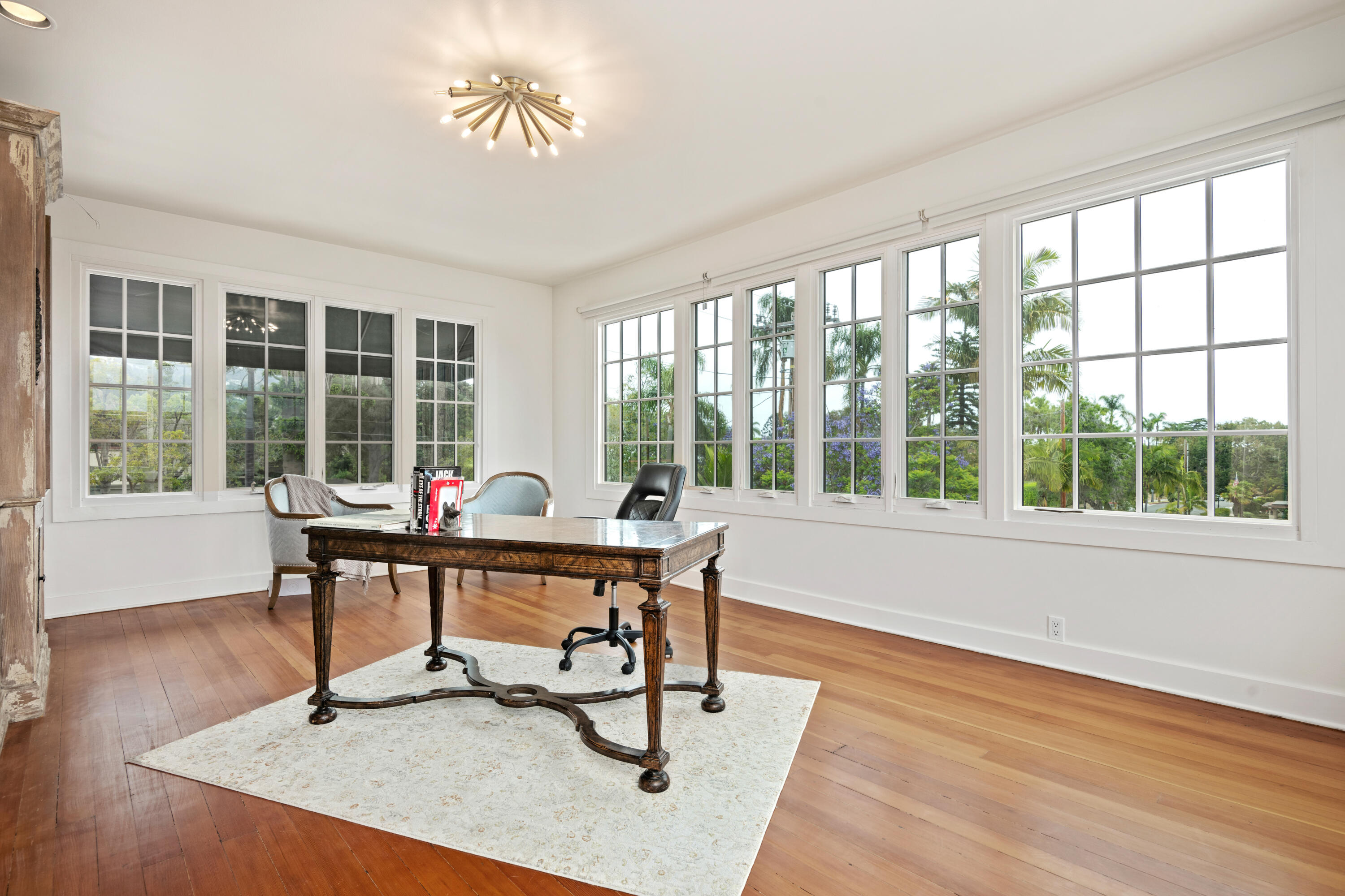 Santa Barbara, California 93101, United States, 5 Bedrooms Bedrooms, ,5 BathroomsBathrooms,Residential,Active,184544