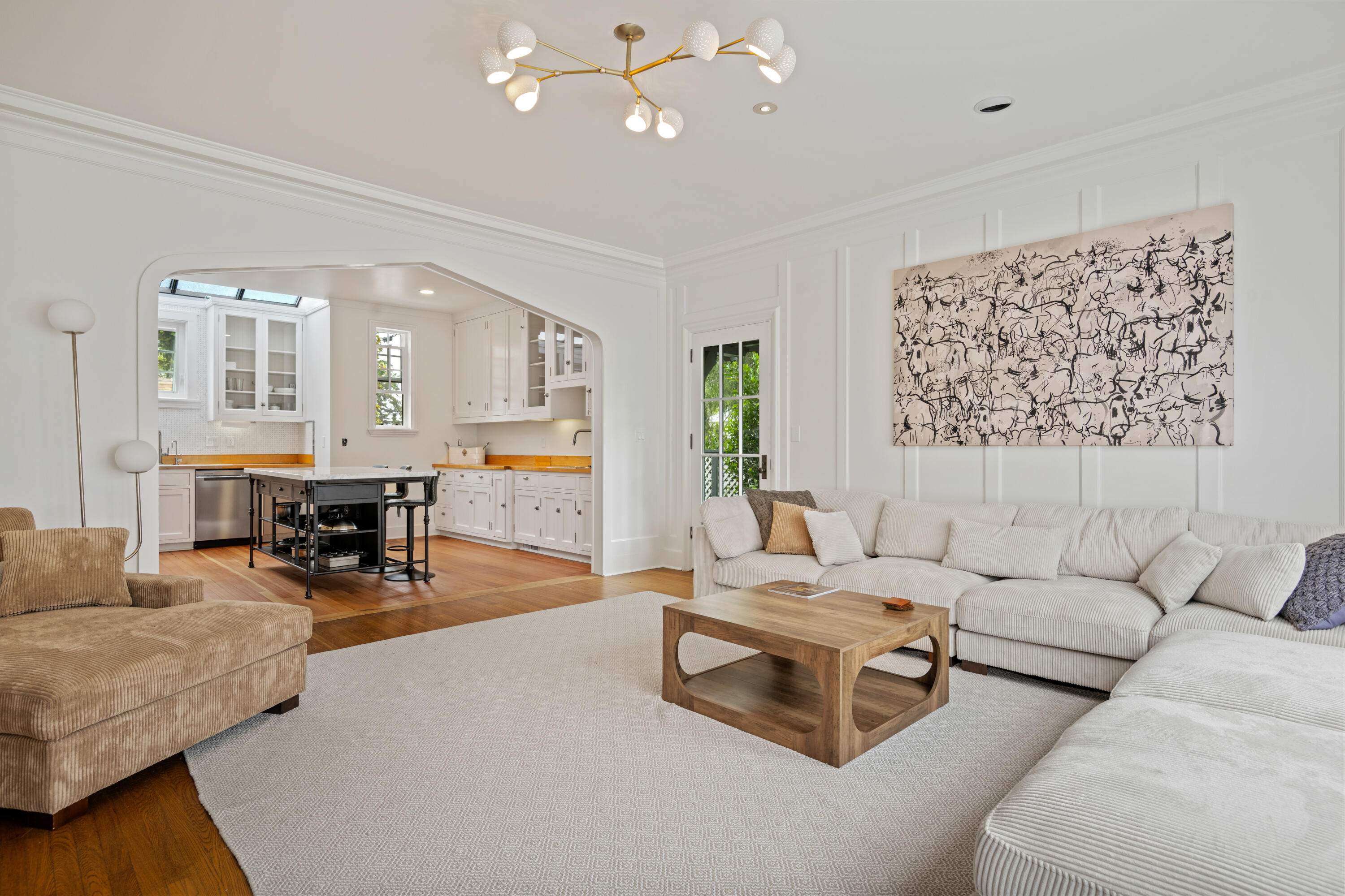 Santa Barbara, California 93101, United States, 5 Bedrooms Bedrooms, ,5 BathroomsBathrooms,Residential,Active,184544