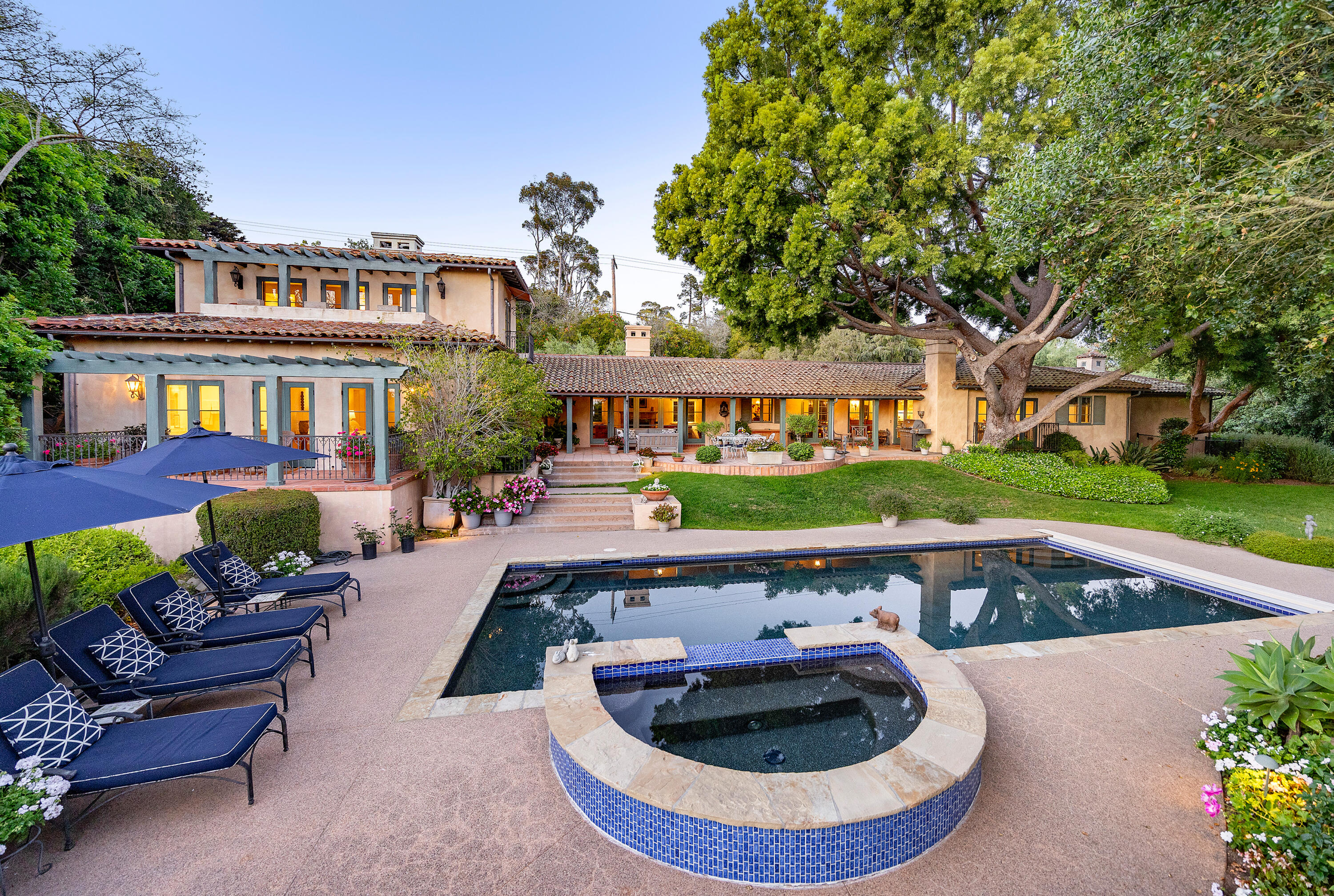 Santa Barbara, California 93108, United States, 5 Bedrooms Bedrooms, ,5 BathroomsBathrooms,Residential,Active,148443