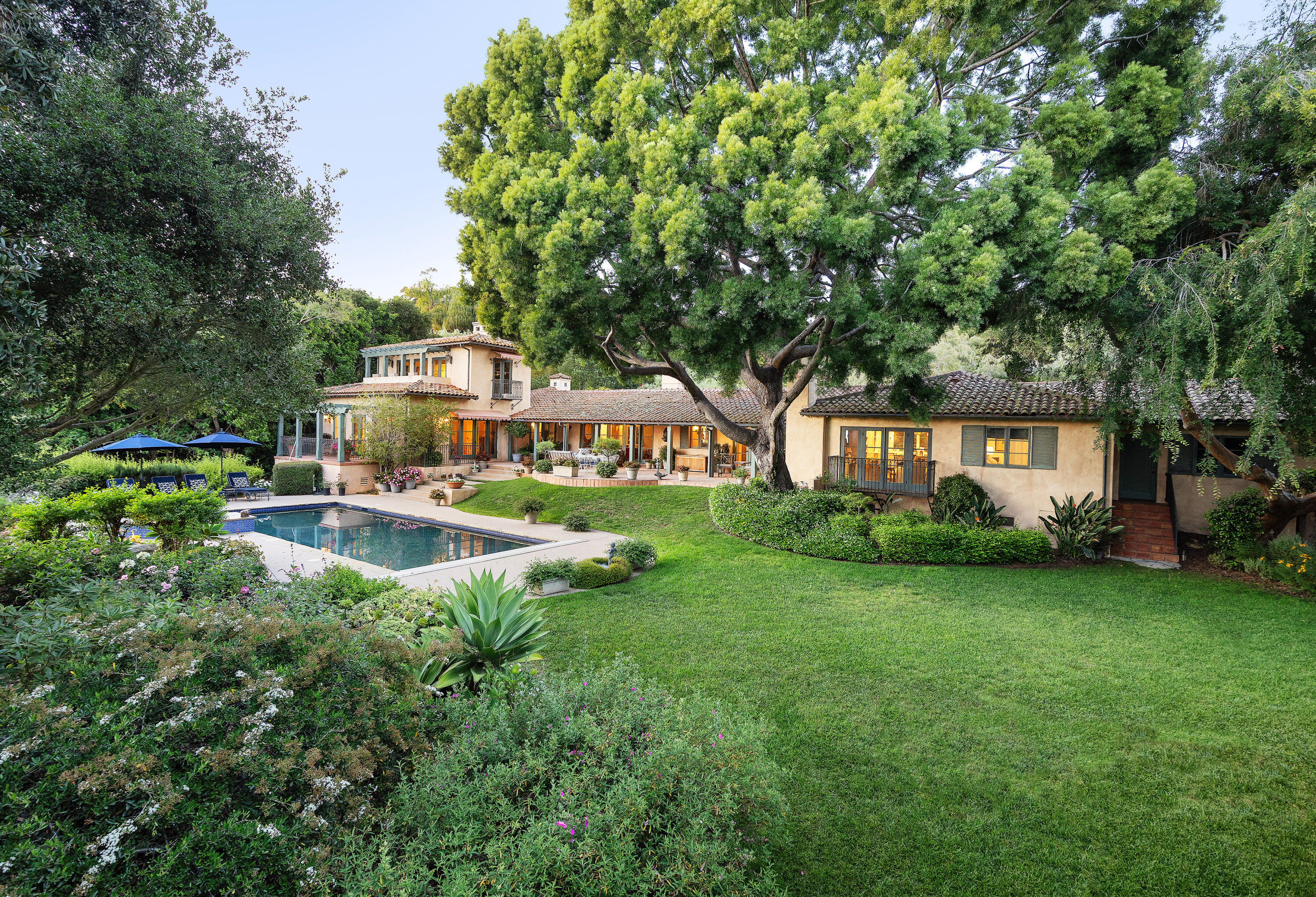 Santa Barbara, California 93108, United States, 5 Bedrooms Bedrooms, ,5 BathroomsBathrooms,Residential,Active,148443