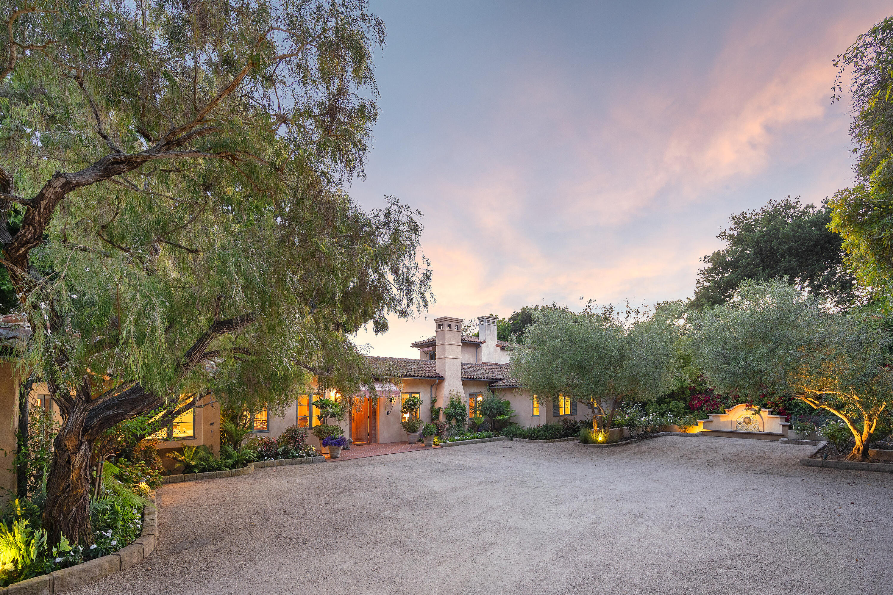 Santa Barbara, California 93108, United States, 5 Bedrooms Bedrooms, ,5 BathroomsBathrooms,Residential,Active,148443