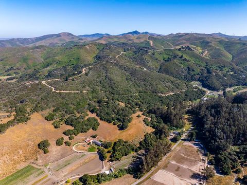 Photo of 870 Lasalle Canyon Road, LOMPOC, CA 93436 (MLS # 26-1777)