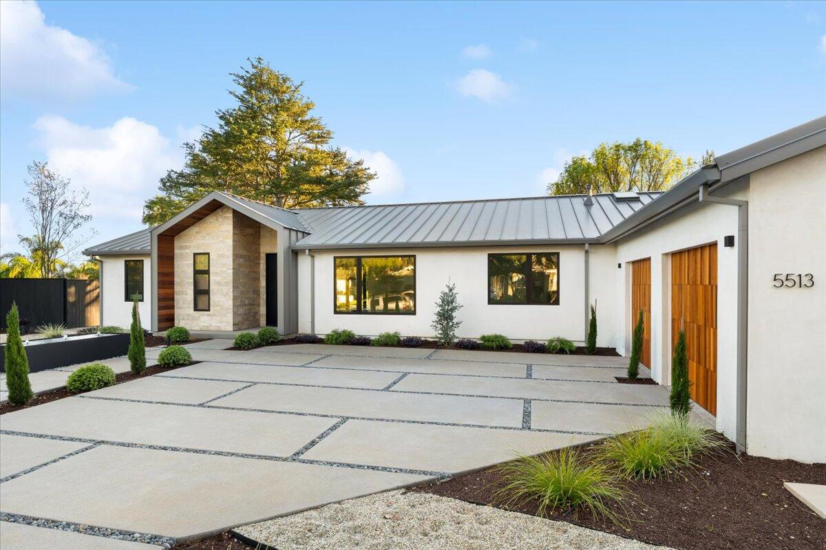 5513 Camino Cerralvo