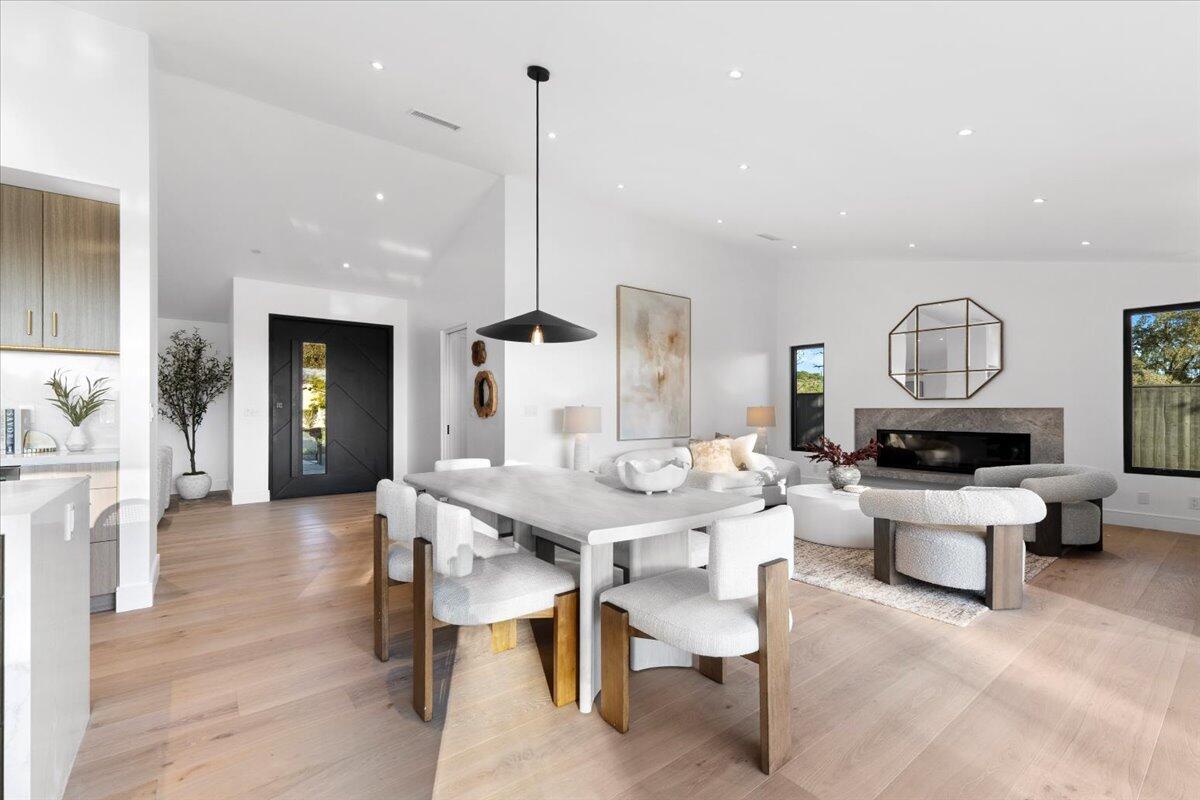 5513 Camino Cerralvo