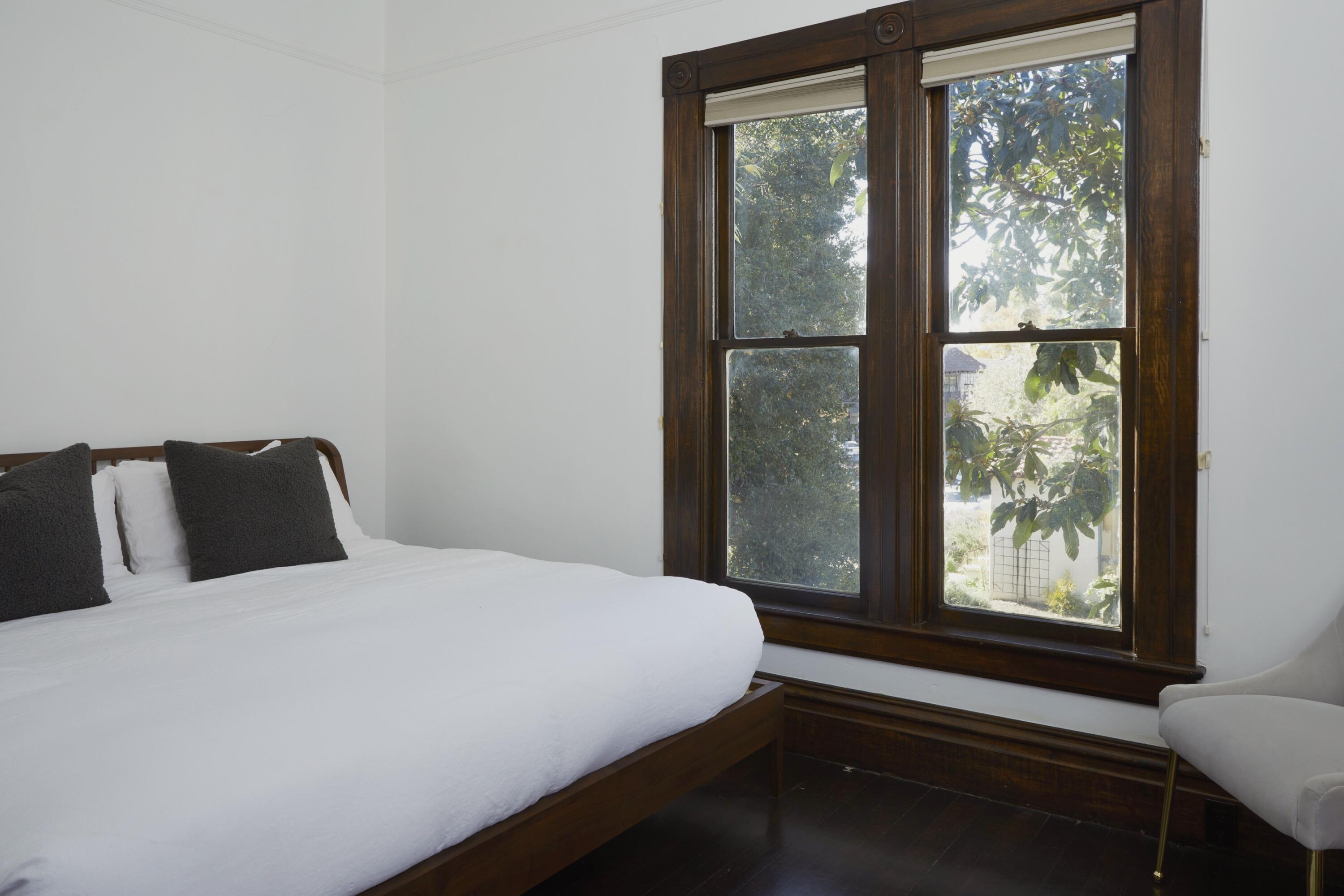 Ojai, California 93023, United States, 4 Bedrooms Bedrooms, ,4 BathroomsBathrooms,Residential,Active,10728