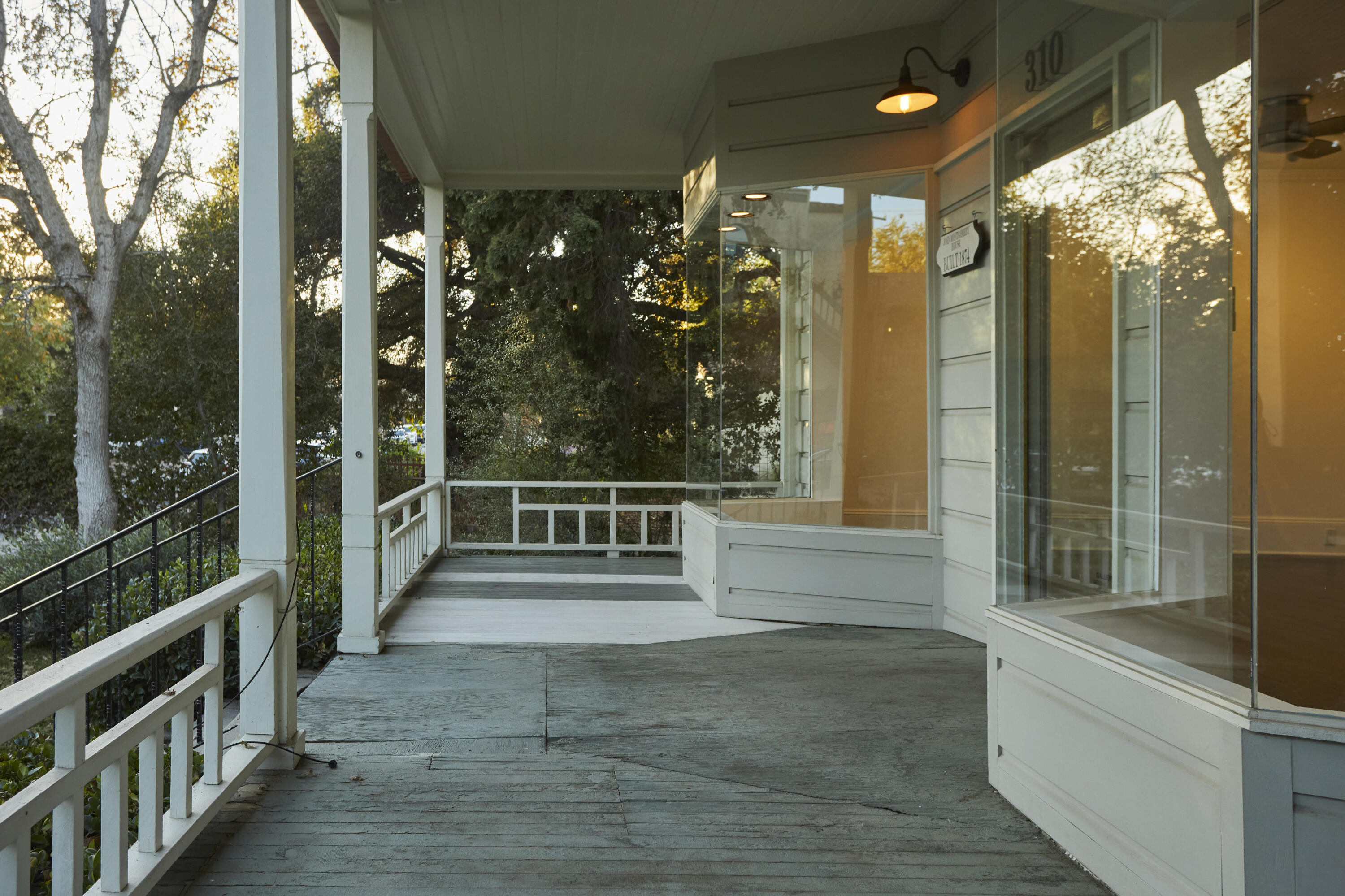 Ojai, California 93023, United States, 4 Bedrooms Bedrooms, ,4 BathroomsBathrooms,Residential,Active,10728