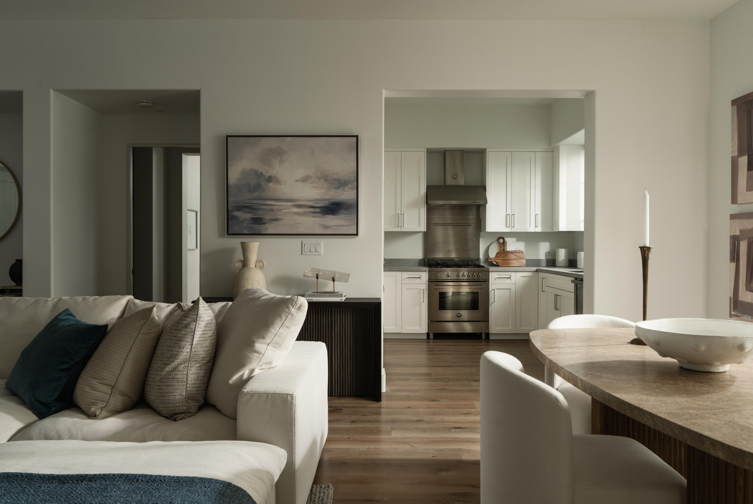 18 W Victoria Street 206