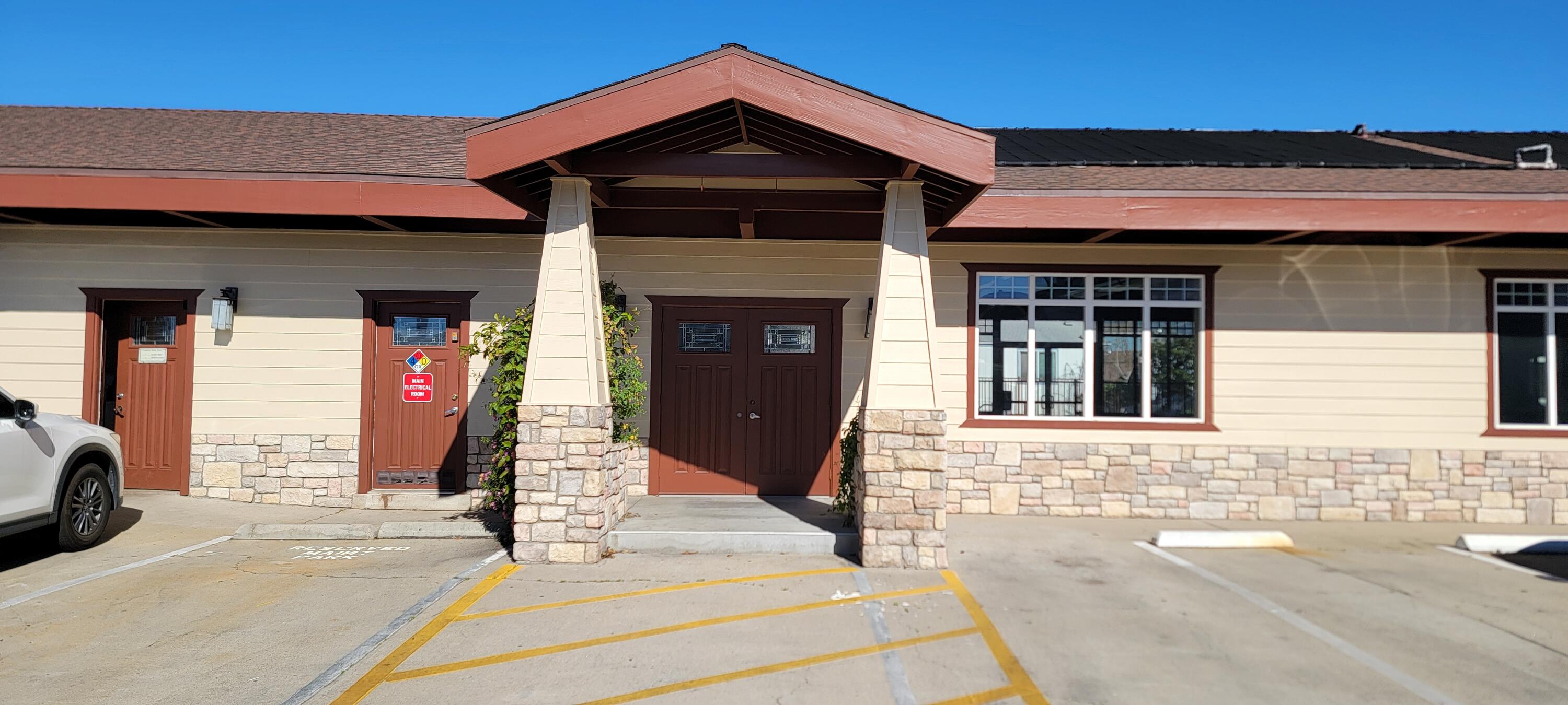 7465 Hollister Avenue 423