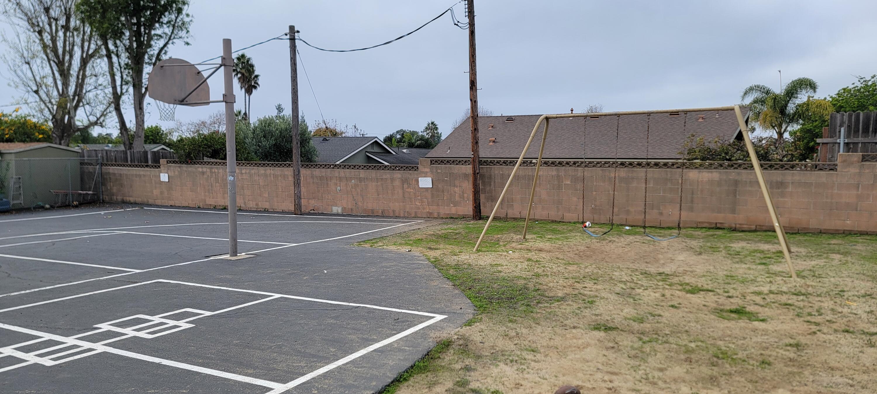 Goleta, California 93117, United States, 2 Bedrooms Bedrooms, ,1 BathroomBathrooms,Residential,Active,255208