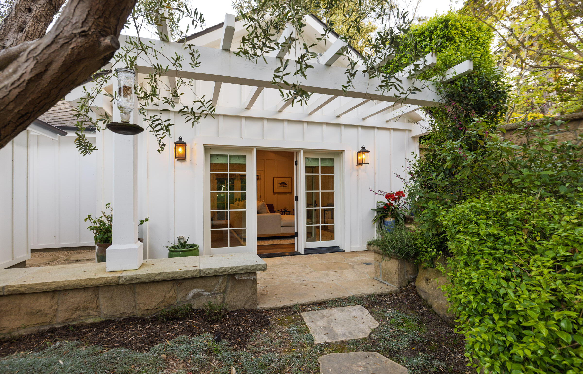 Montecito, California 93108, United States, 5 Bedrooms Bedrooms, ,6 BathroomsBathrooms,Residential,Active,109584