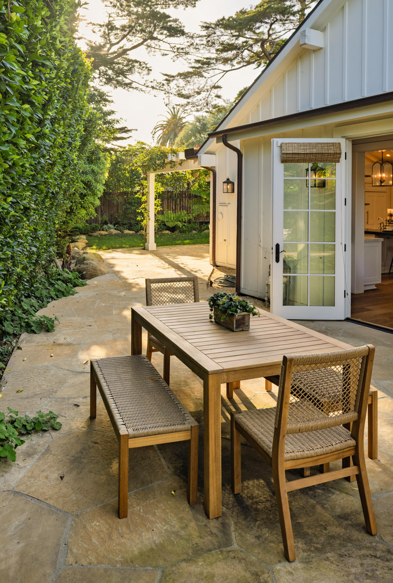 Montecito, California 93108, United States, 5 Bedrooms Bedrooms, ,6 BathroomsBathrooms,Residential,Active,109584