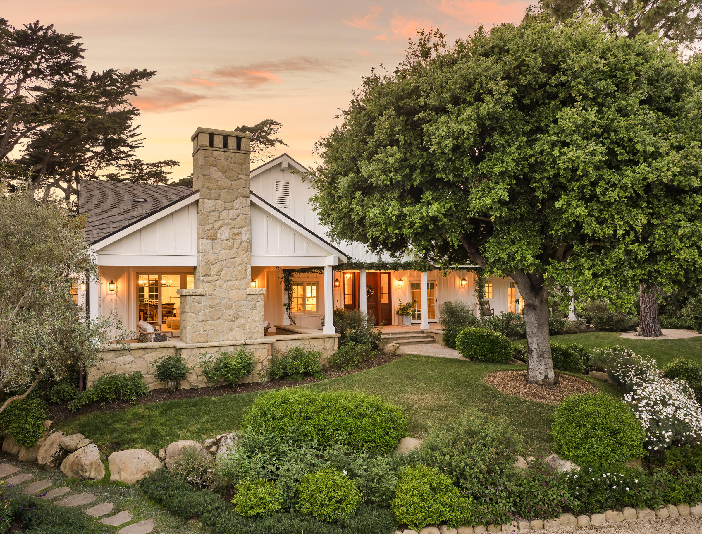 Montecito, California 93108, United States, 5 Bedrooms Bedrooms, ,6 BathroomsBathrooms,Residential,Active,109584