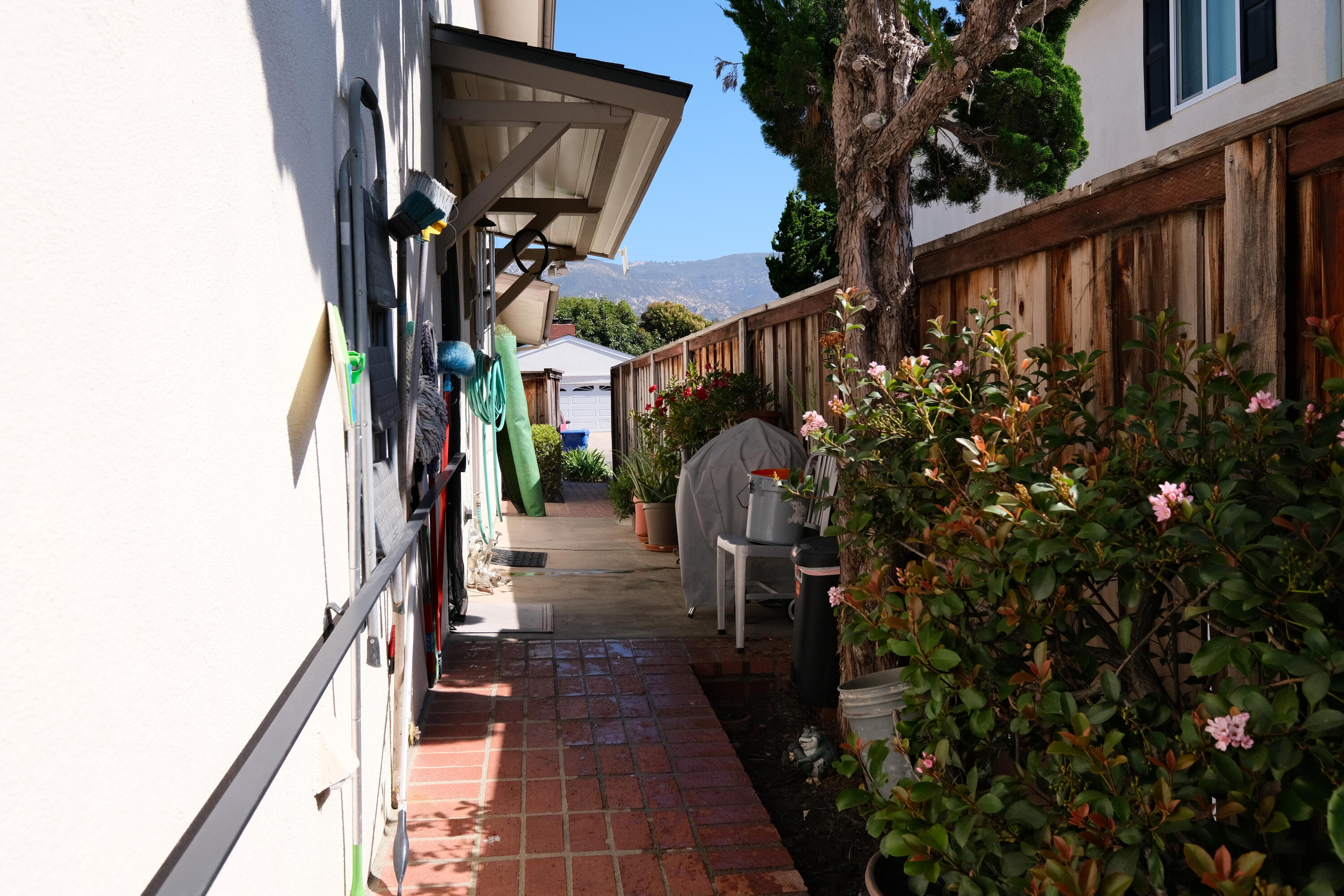 3737-3739 San Remo Drive