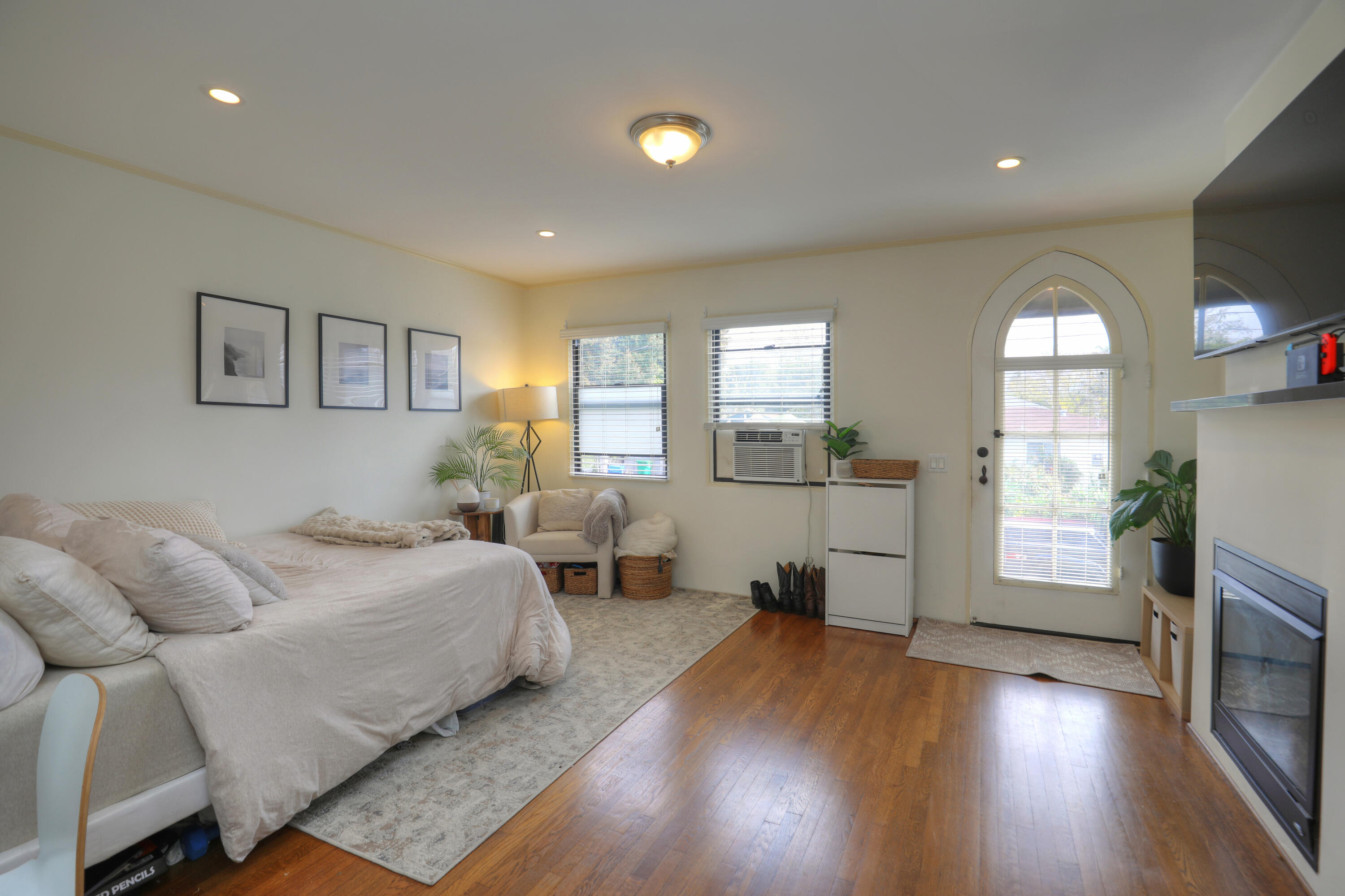 Santa Barbara, California 93101, United States, ,Residential,Active,101038