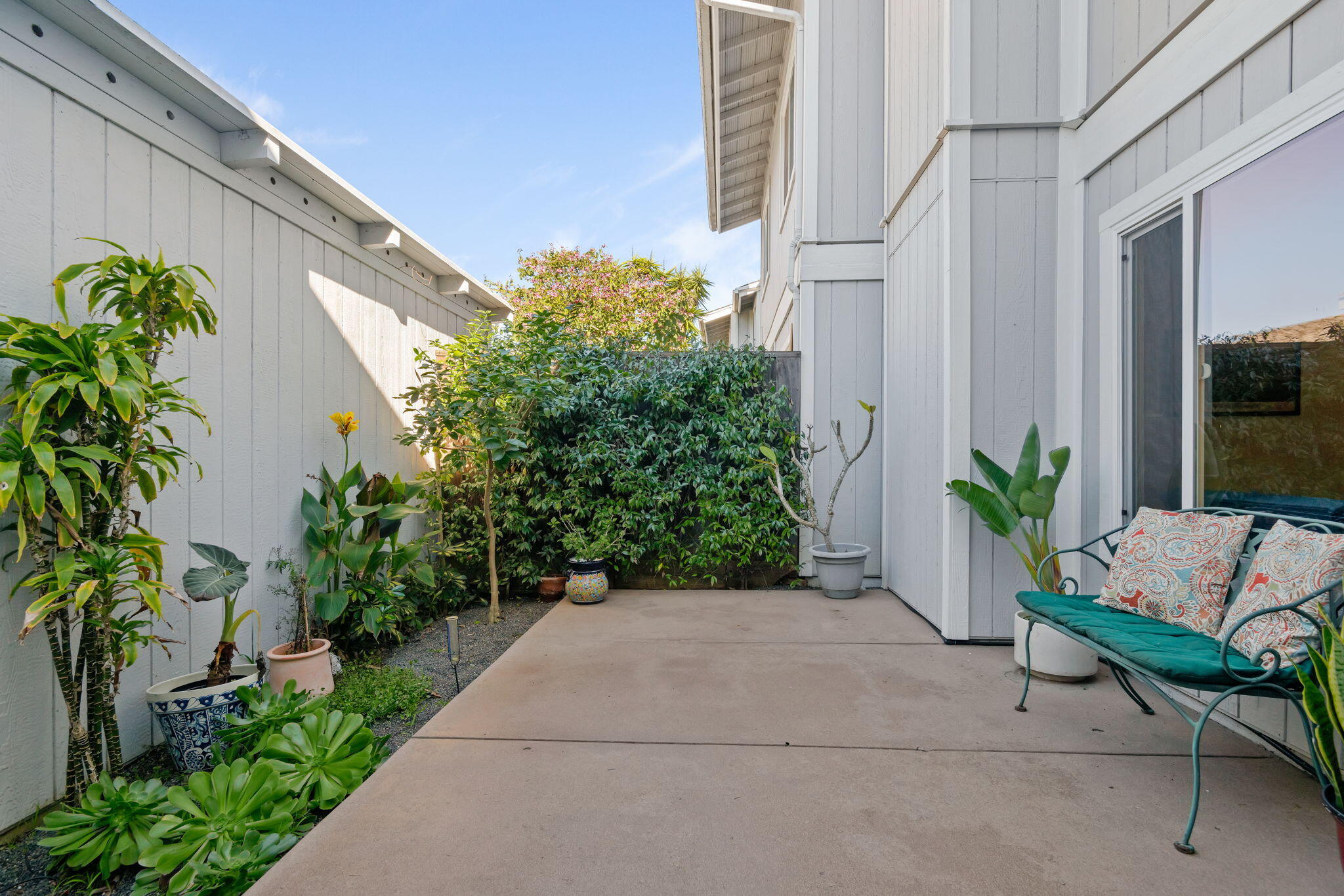 475 Cannon Green Drive, Unit B