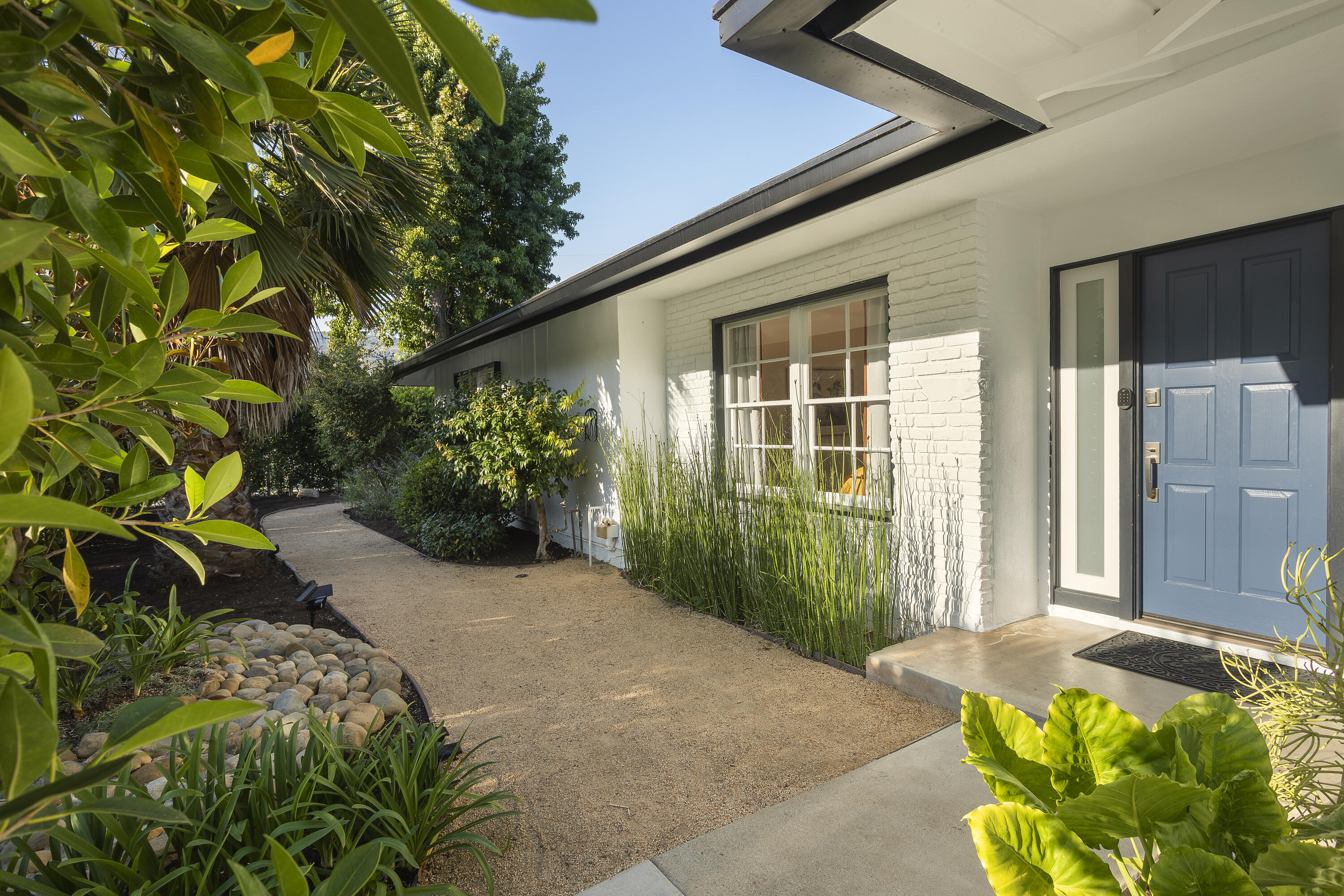 Goleta, California 93117, United States, 4 Bedrooms Bedrooms, ,2 BathroomsBathrooms,Residential,Active,216347