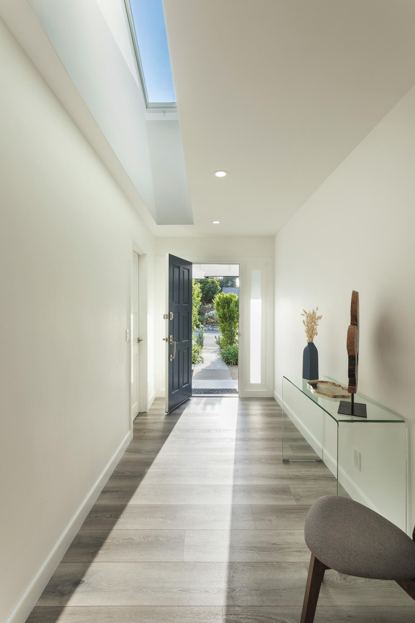 Goleta, California 93117, United States, 4 Bedrooms Bedrooms, ,2 BathroomsBathrooms,Residential,Active,216347