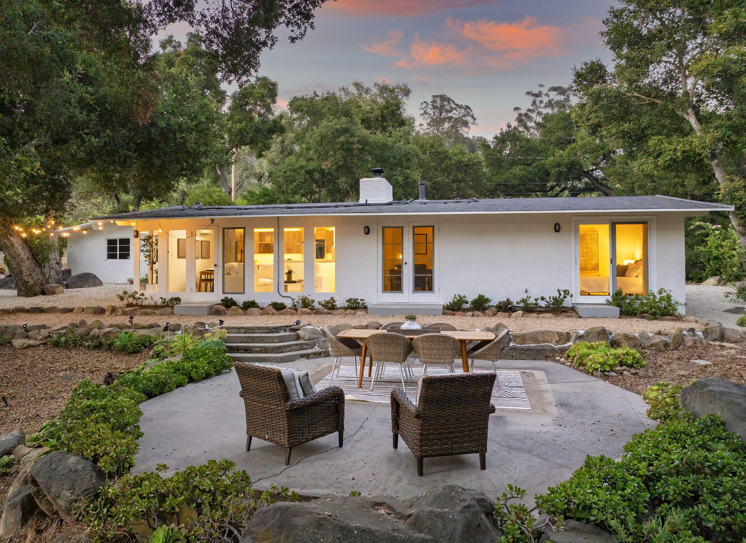 Santa Barbara, California 93108, United States, 3 Bedrooms Bedrooms, ,1 BathroomBathrooms,Residential,Active,181632