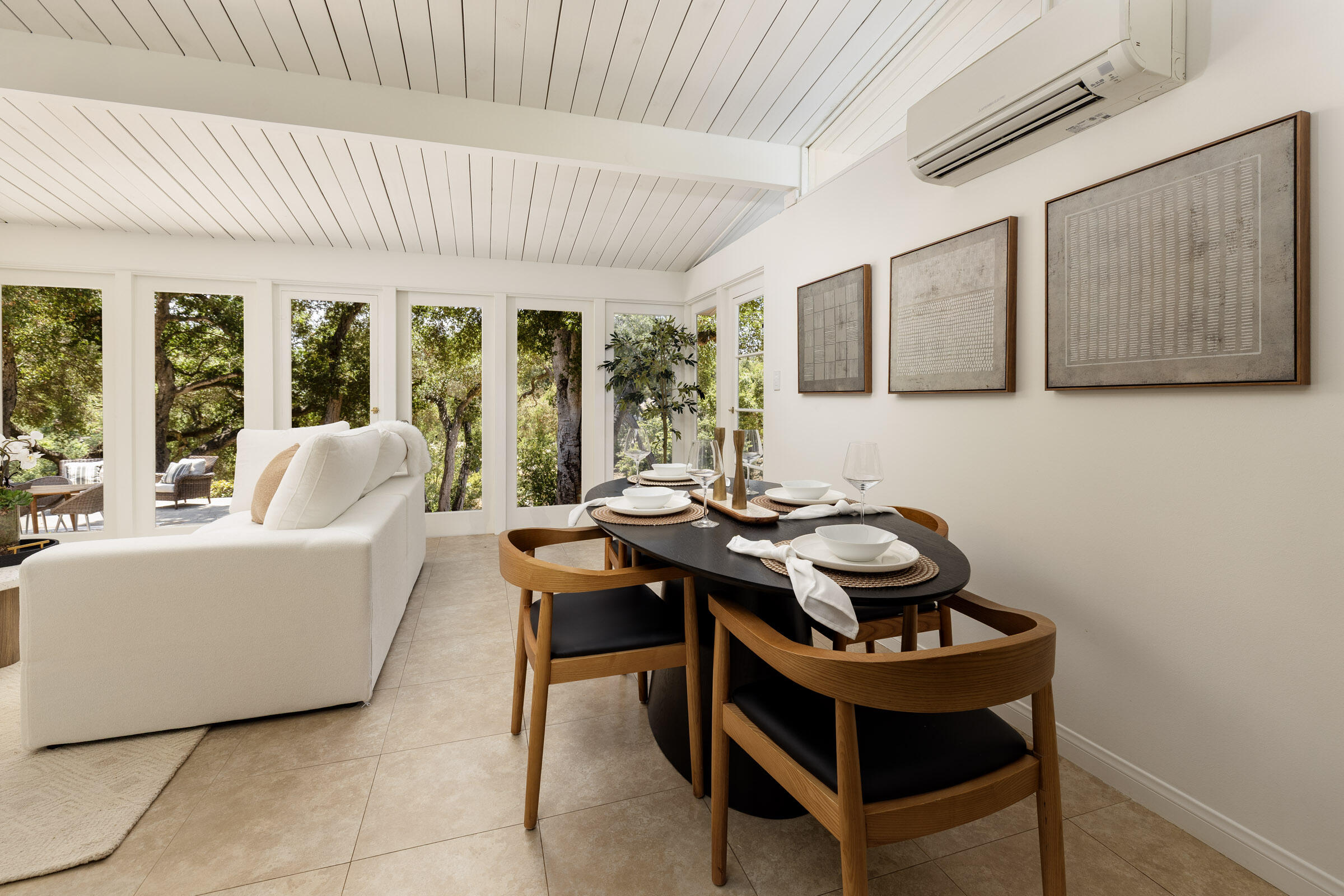 Santa Barbara, California 93108, United States, 3 Bedrooms Bedrooms, ,1 BathroomBathrooms,Residential,Active,181632