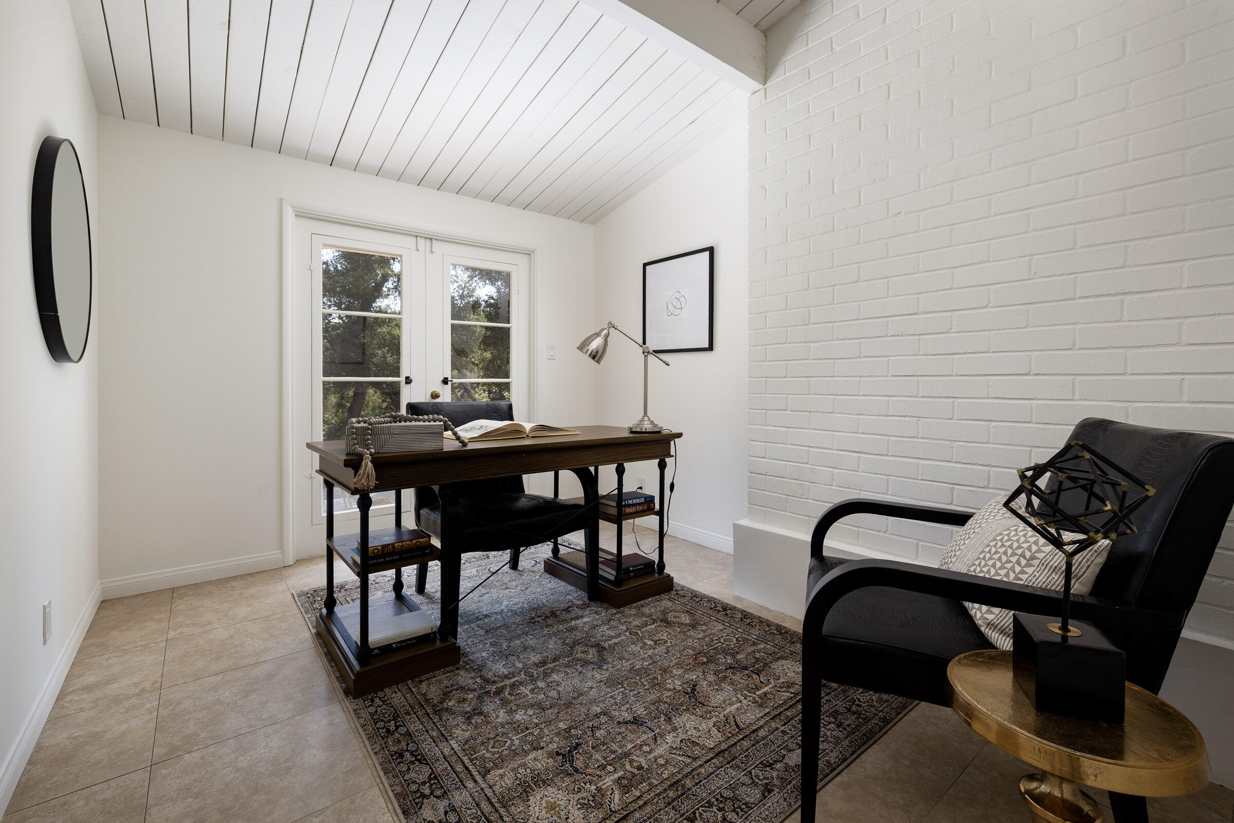 Santa Barbara, California 93108, United States, 3 Bedrooms Bedrooms, ,1 BathroomBathrooms,Residential,Active,181632