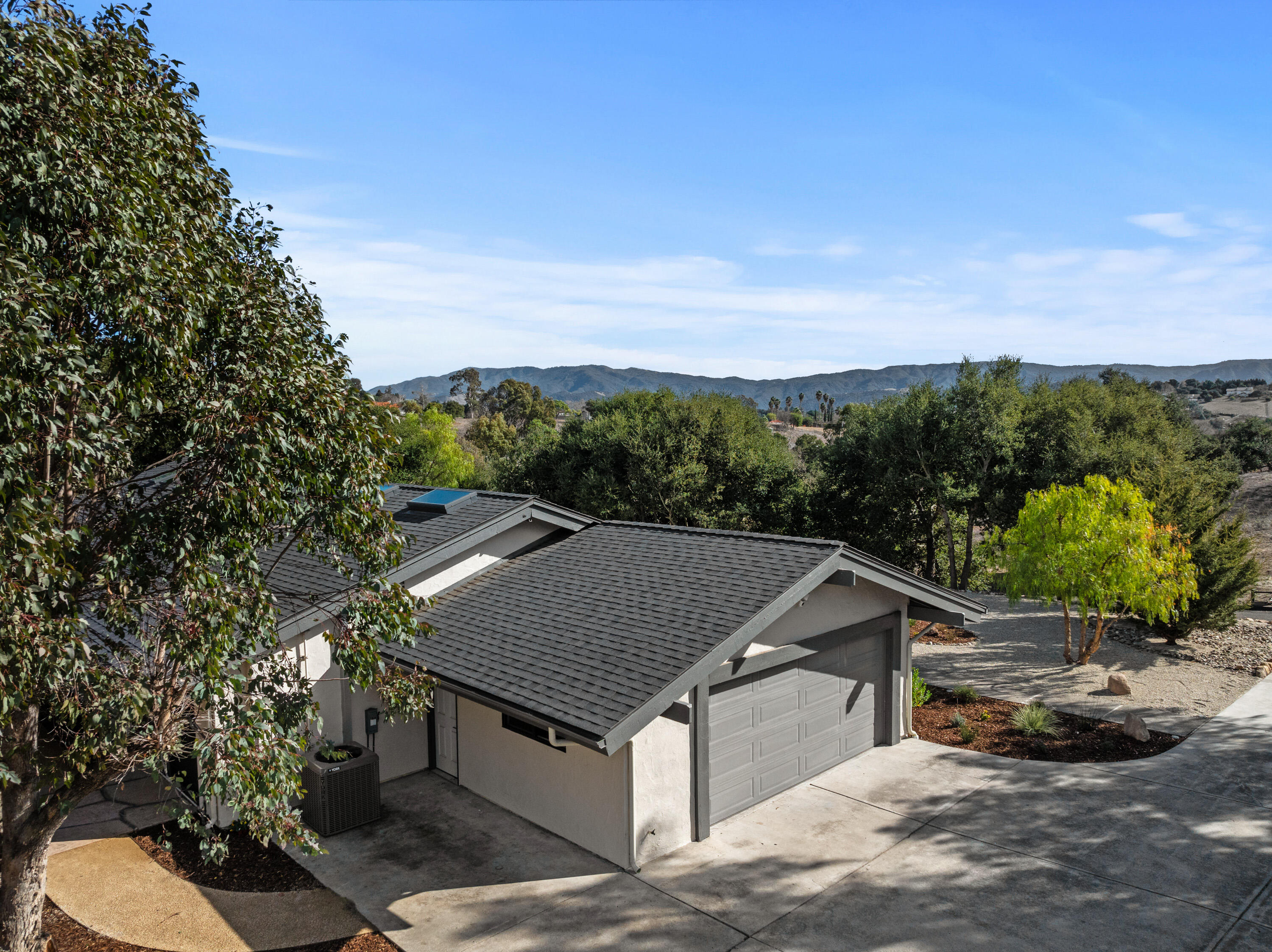 Solvang, California 93463, United States, 3 Bedrooms Bedrooms, ,2 BathroomsBathrooms,Residential,Active,77578