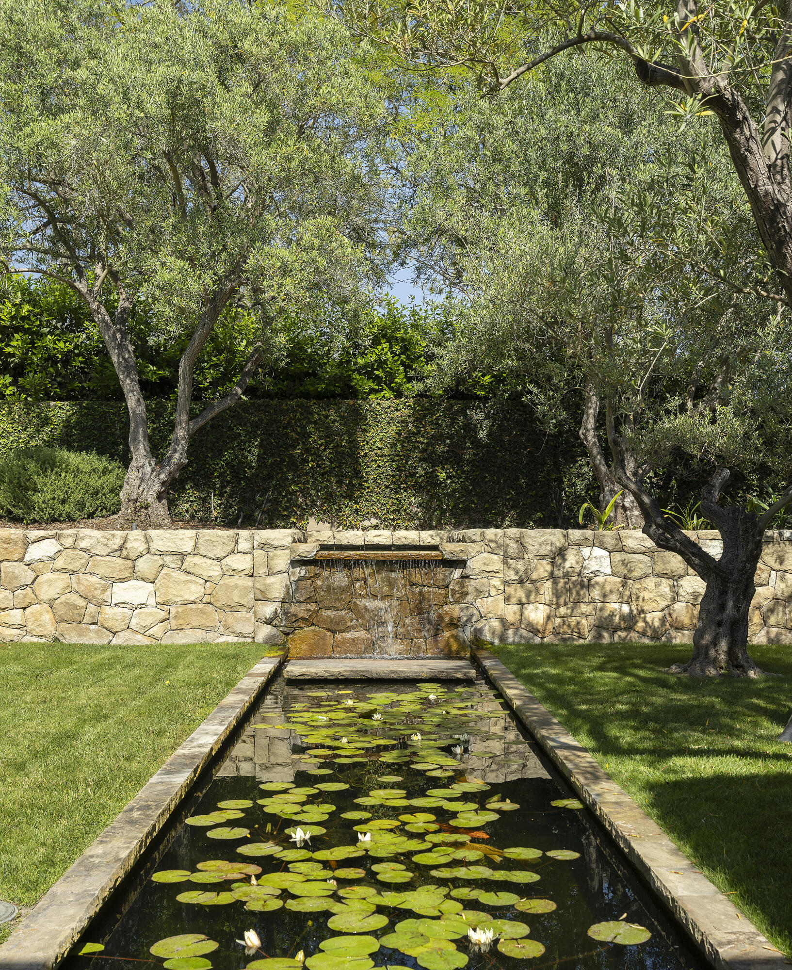 Montecito, California 93108, United States, 4 Bedrooms Bedrooms, ,4 BathroomsBathrooms,Residential,Active,152131