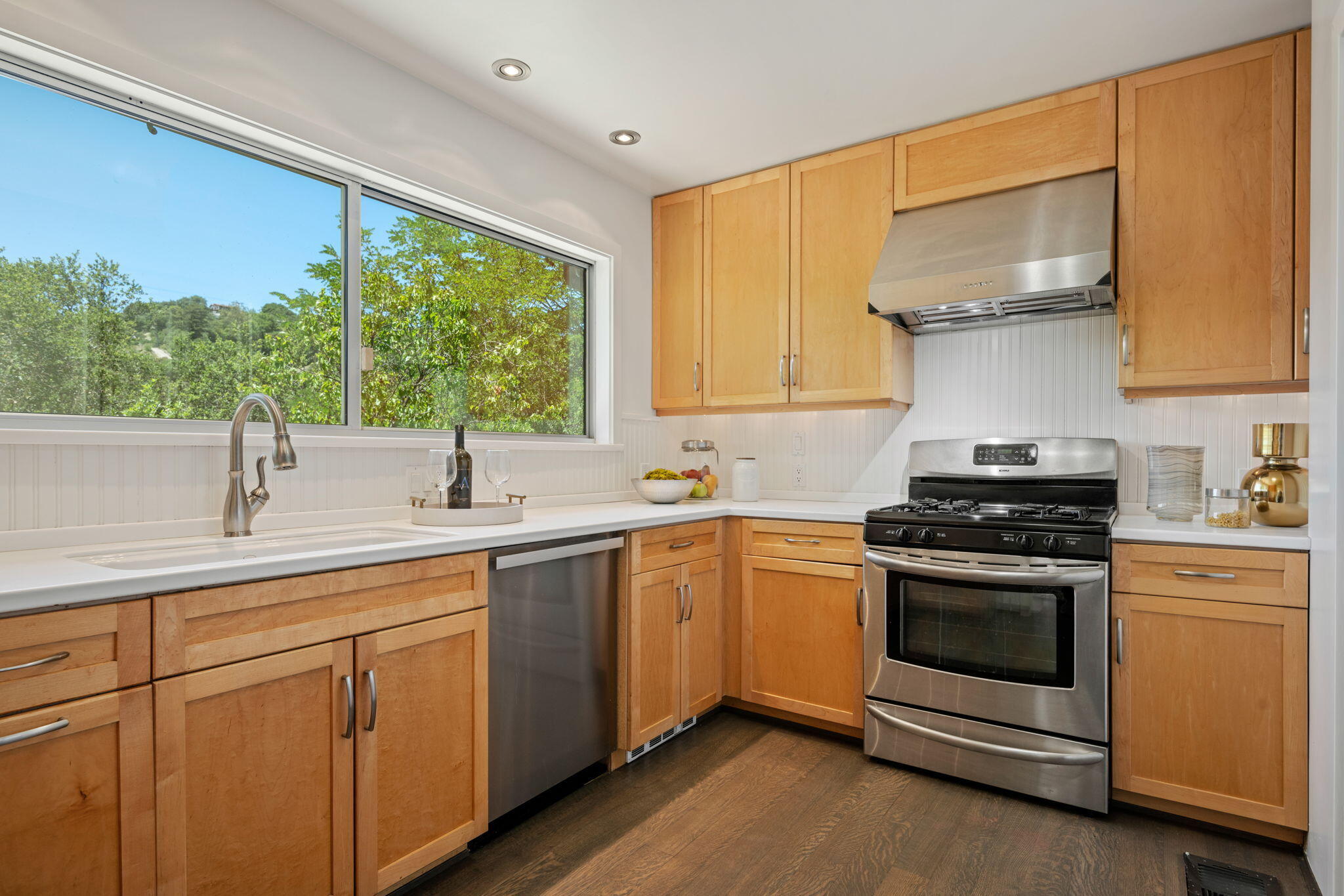 Santa Barbara, California 93105, United States, 2 Bedrooms Bedrooms, ,2 BathroomsBathrooms,Residential,Active,166372