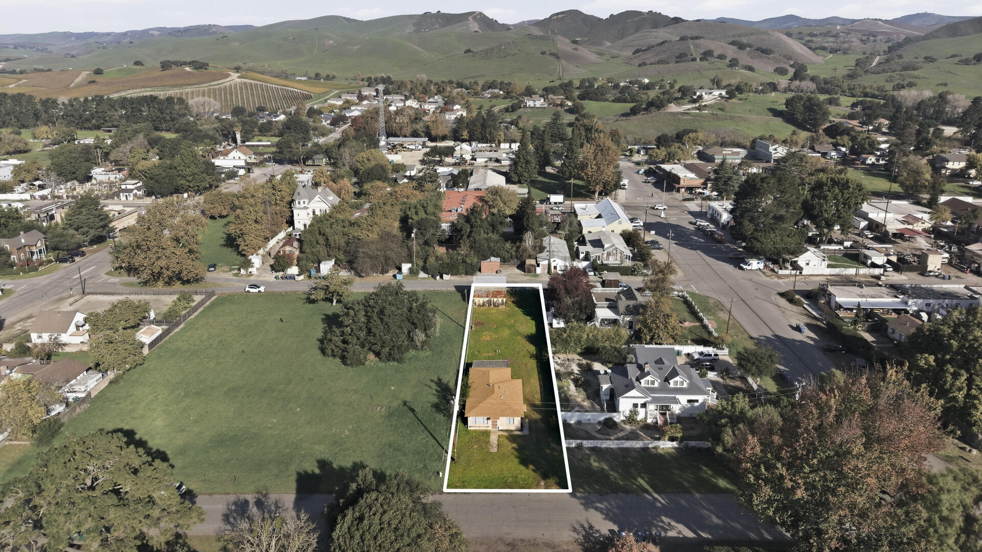 Los Alamos, California 93440, United States, 2 Bedrooms Bedrooms, ,1 BathroomBathrooms,Residential,Active,252308