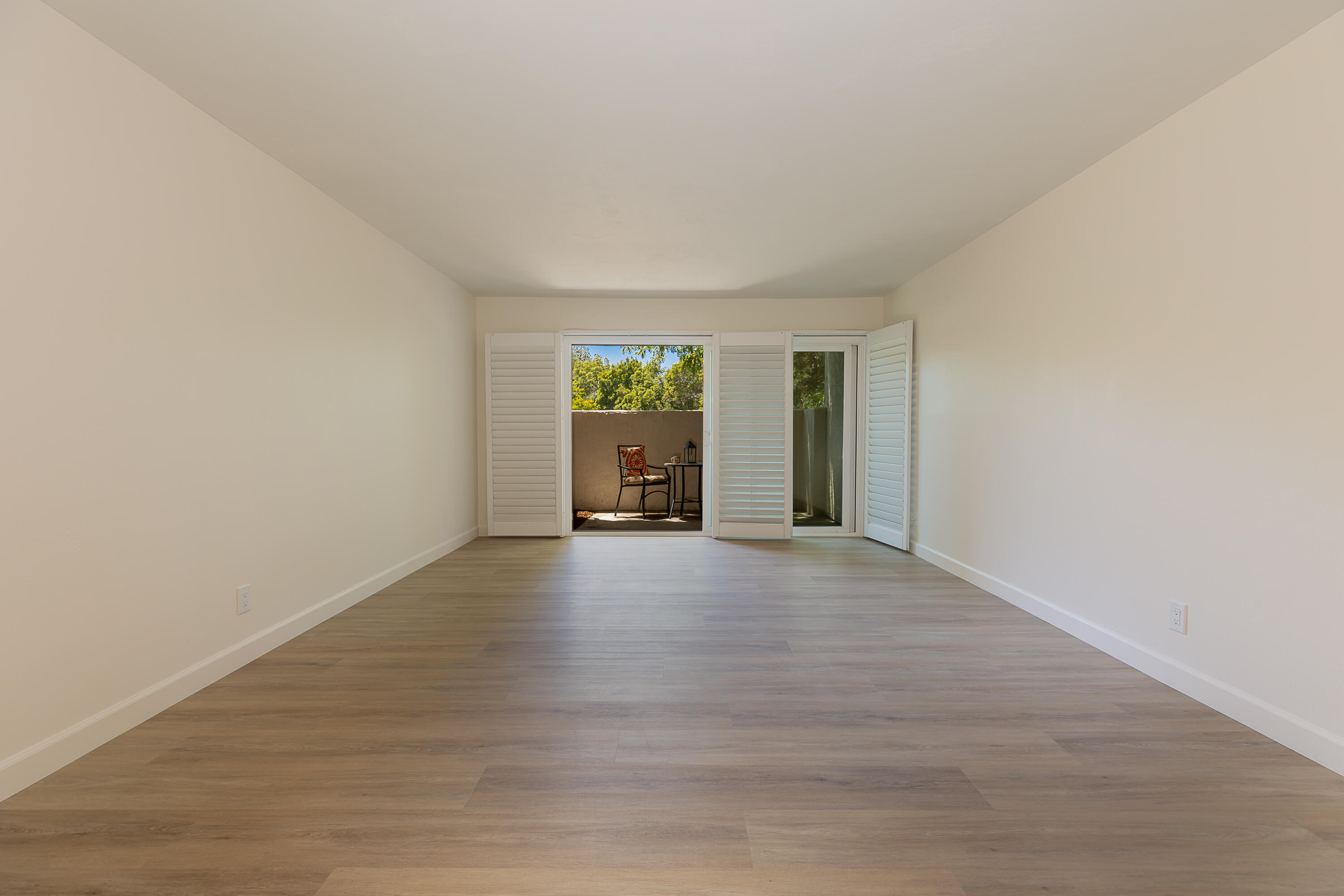 5518 Armitos Avenue Apt 93