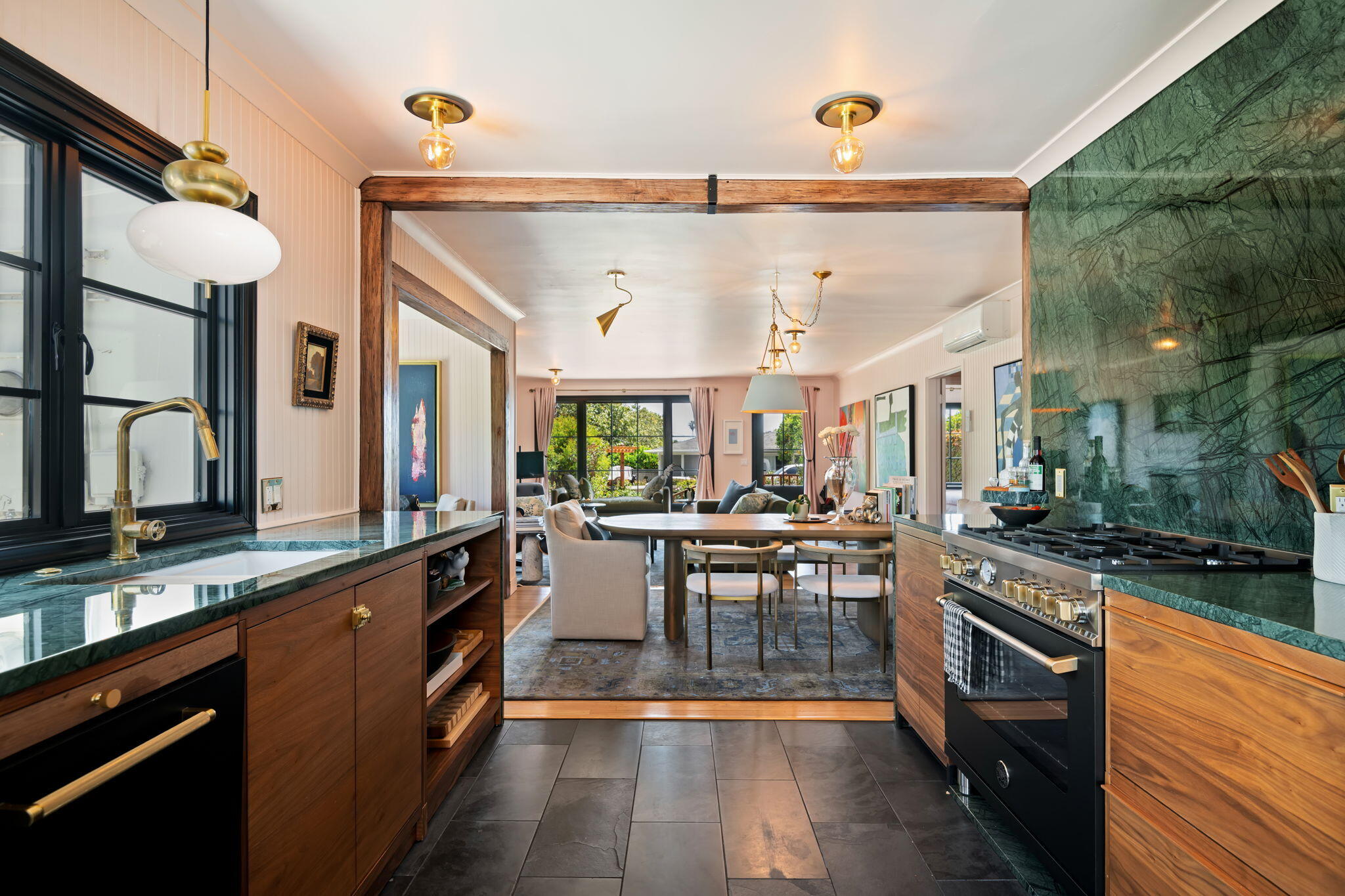 Santa Barbara, California 93105, United States, 4 Bedrooms Bedrooms, ,3 BathroomsBathrooms,Residential,Active,133176