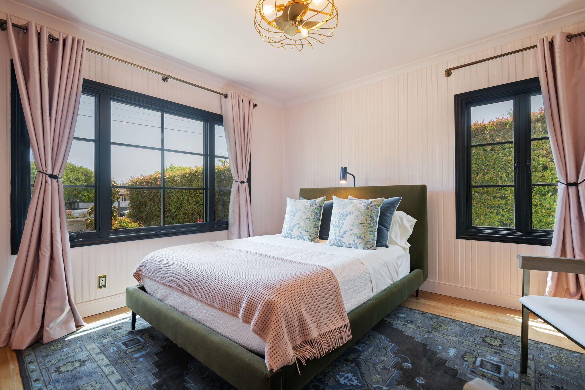 Santa Barbara, California 93105, United States, 4 Bedrooms Bedrooms, ,3 BathroomsBathrooms,Residential,Active,133176