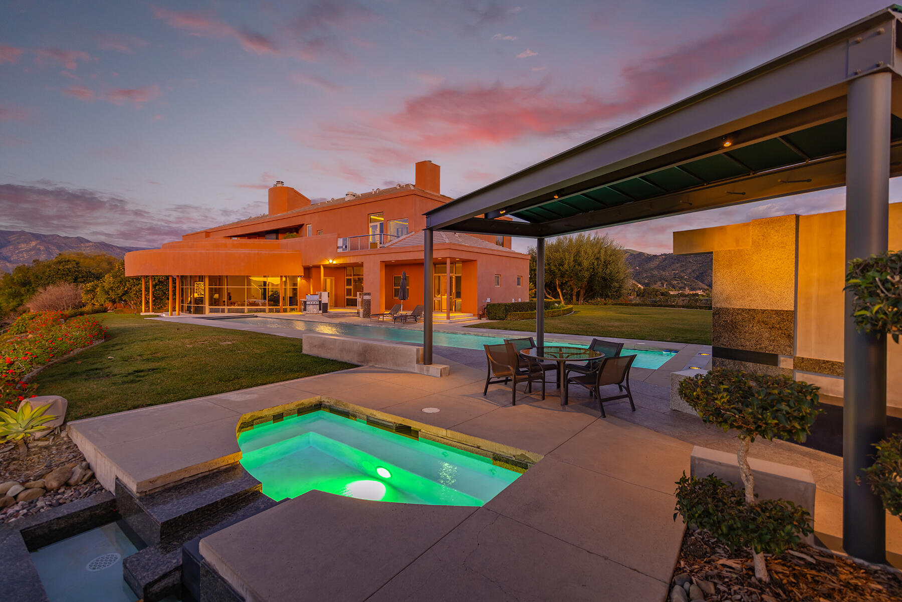 Oak View, California 93022, United States, 6 Bedrooms Bedrooms, ,6 BathroomsBathrooms,Residential,Active,89714