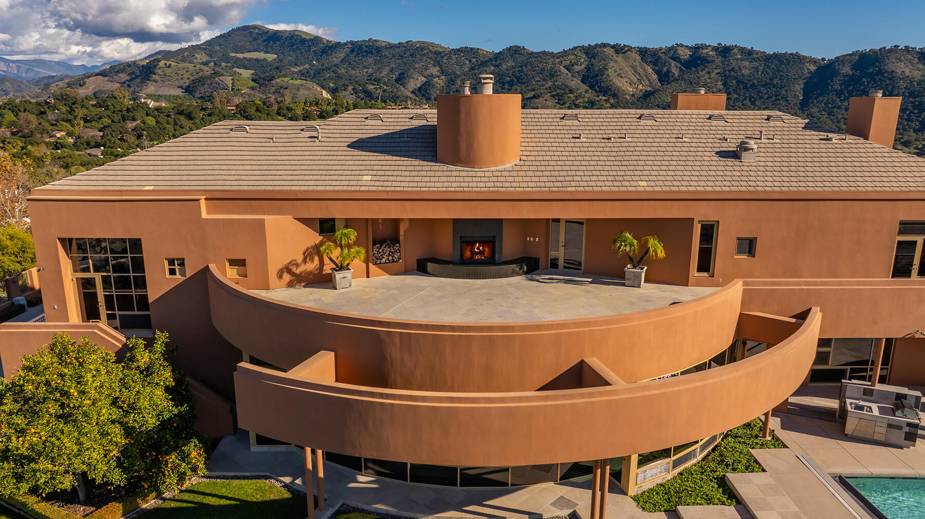 Oak View, California 93022, United States, 6 Bedrooms Bedrooms, ,6 BathroomsBathrooms,Residential,Active,89714