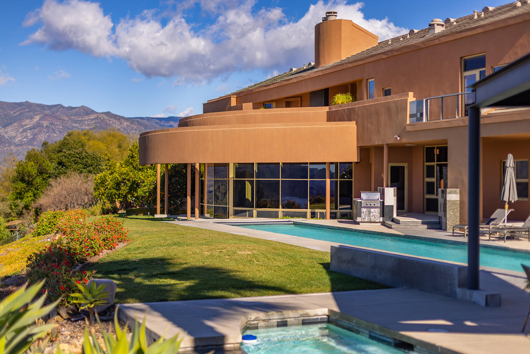 Oak View, California 93022, United States, 6 Bedrooms Bedrooms, ,6 BathroomsBathrooms,Residential,Active,89714