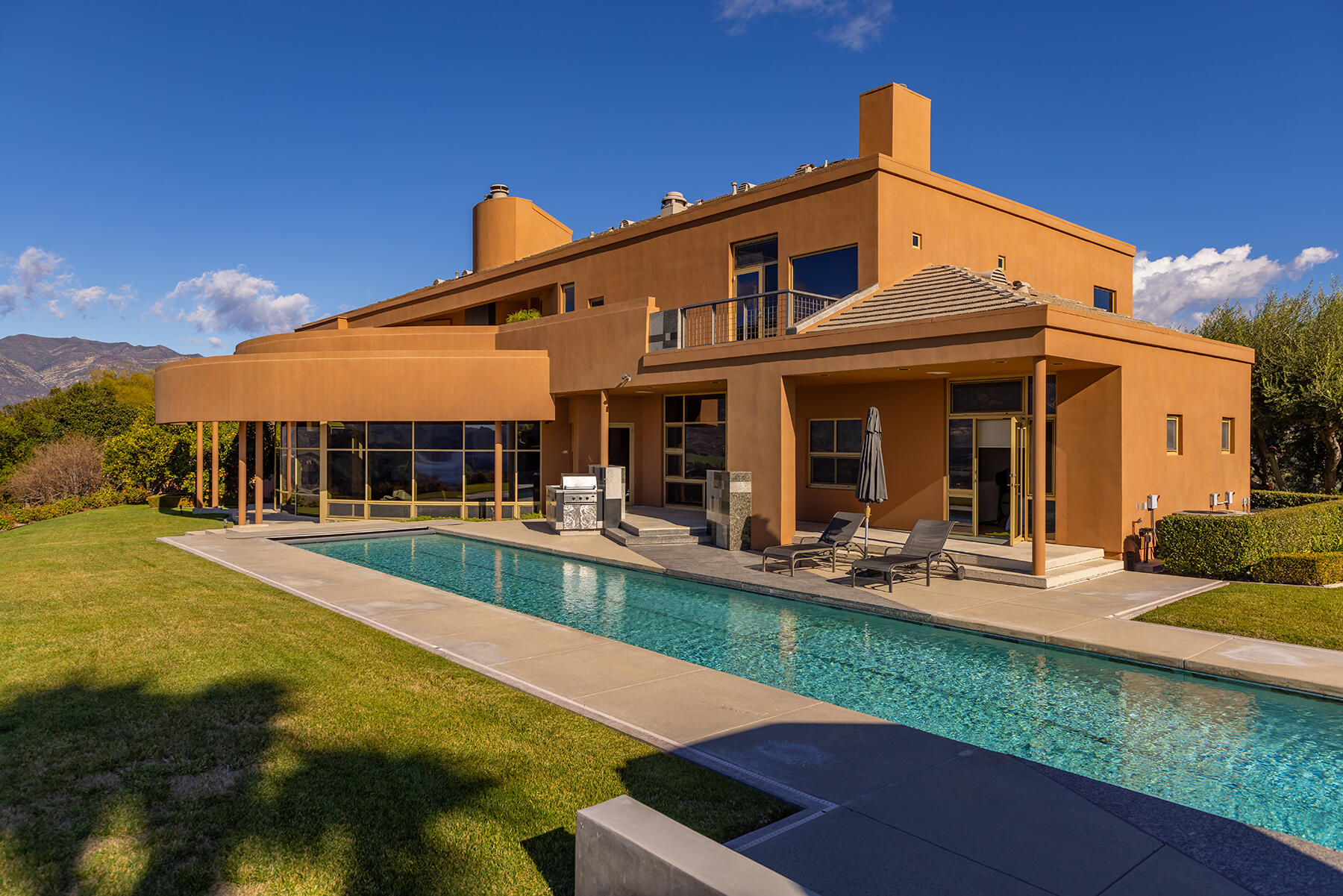 Oak View, California 93022, United States, 6 Bedrooms Bedrooms, ,6 BathroomsBathrooms,Residential,Active,89714