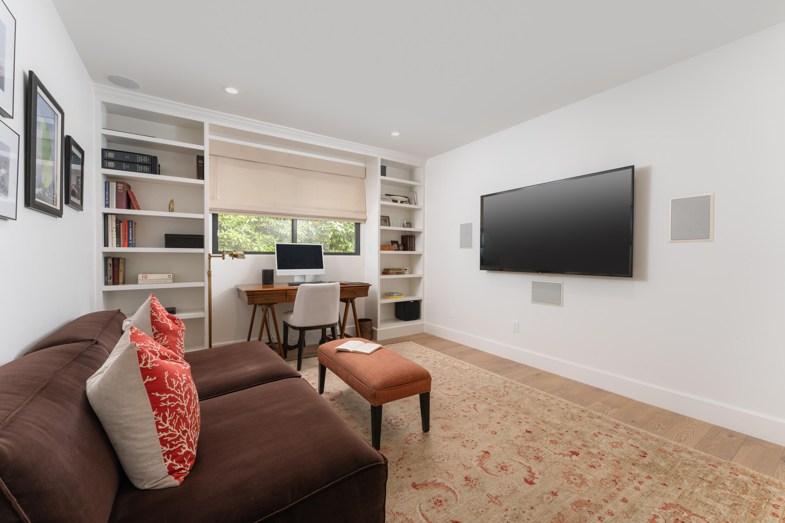 Montecito, California 93108, United States, 3 Bedrooms Bedrooms, ,3 BathroomsBathrooms,Residential,Pending,11425