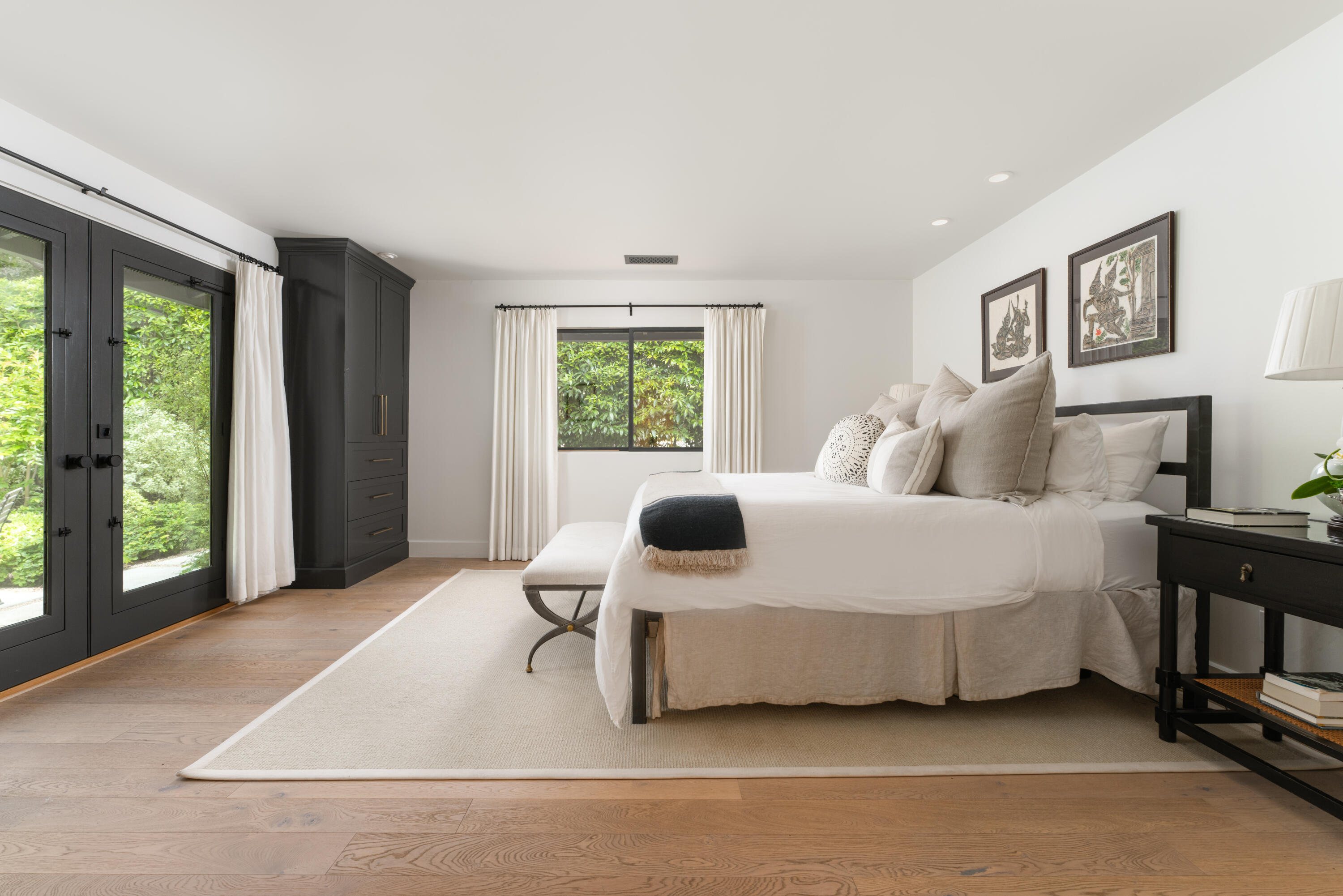 Montecito, California 93108, United States, 3 Bedrooms Bedrooms, ,3 BathroomsBathrooms,Residential,Pending,11425