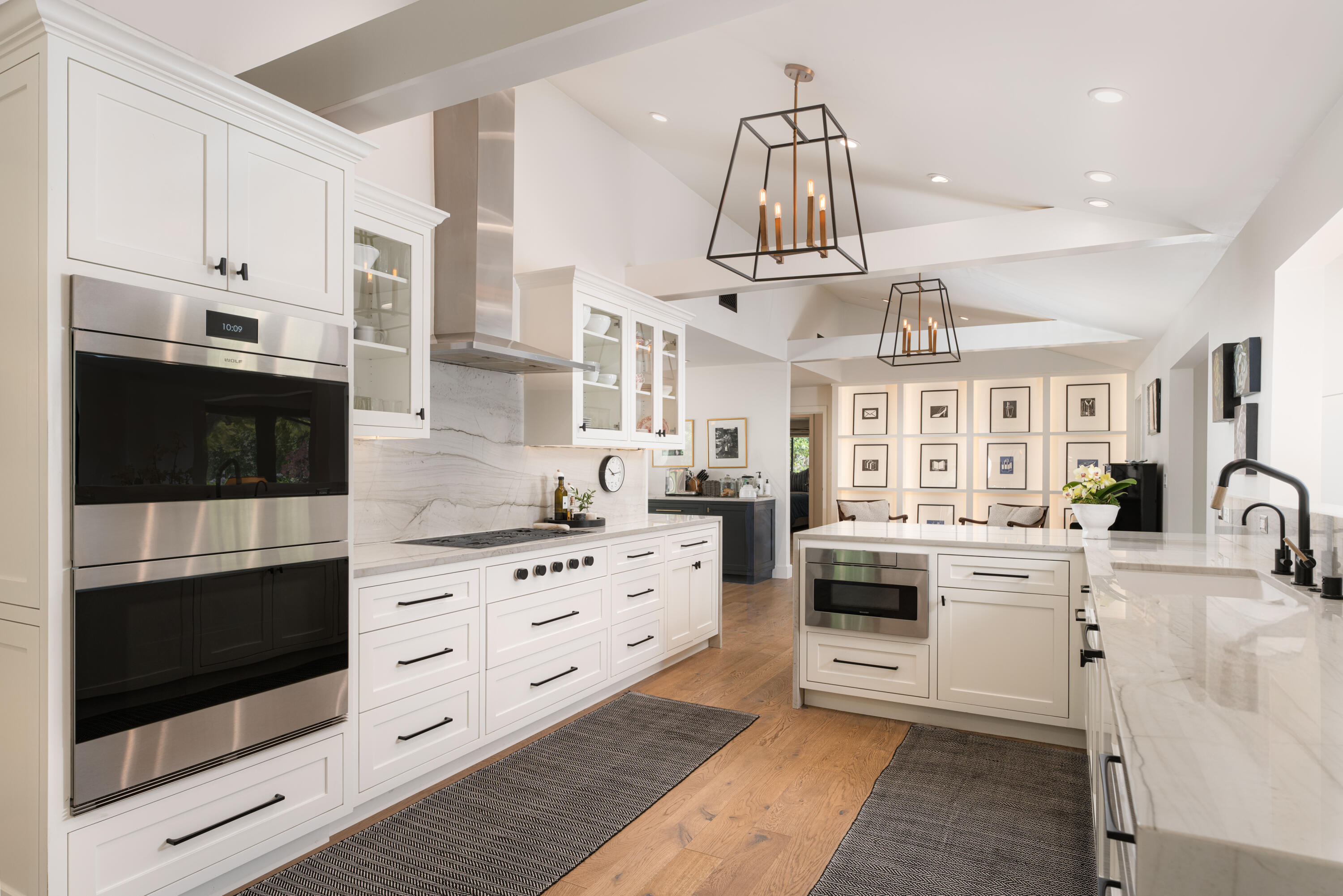 Montecito, California 93108, United States, 3 Bedrooms Bedrooms, ,3 BathroomsBathrooms,Residential,Pending,11425