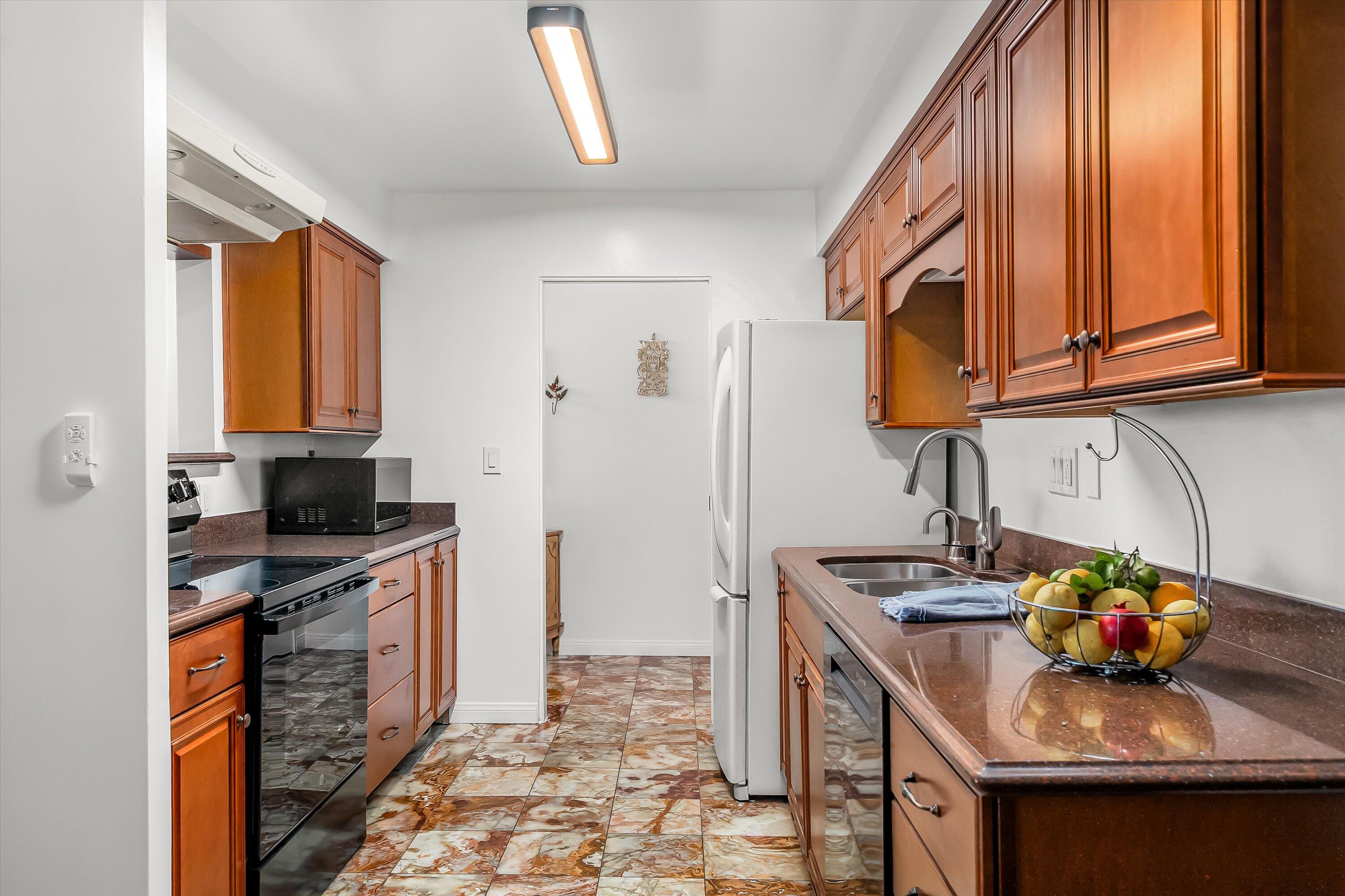 2727 Miradero Drive 103