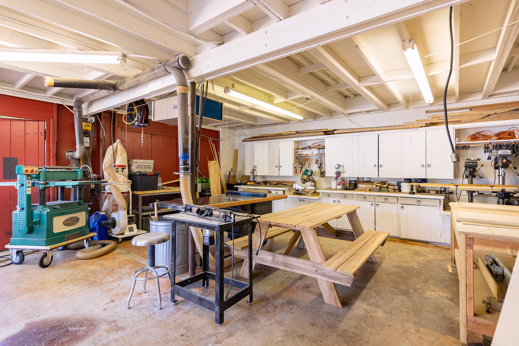 OJAI, California 93023, United States, ,Commercial,Active,72118