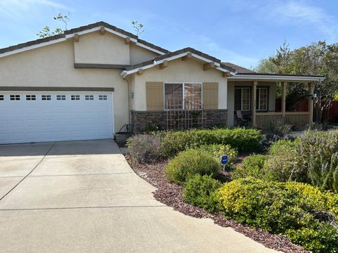 Photo of 521 Y Place, LOMPOC, CA 93436 (MLS # 26-914)