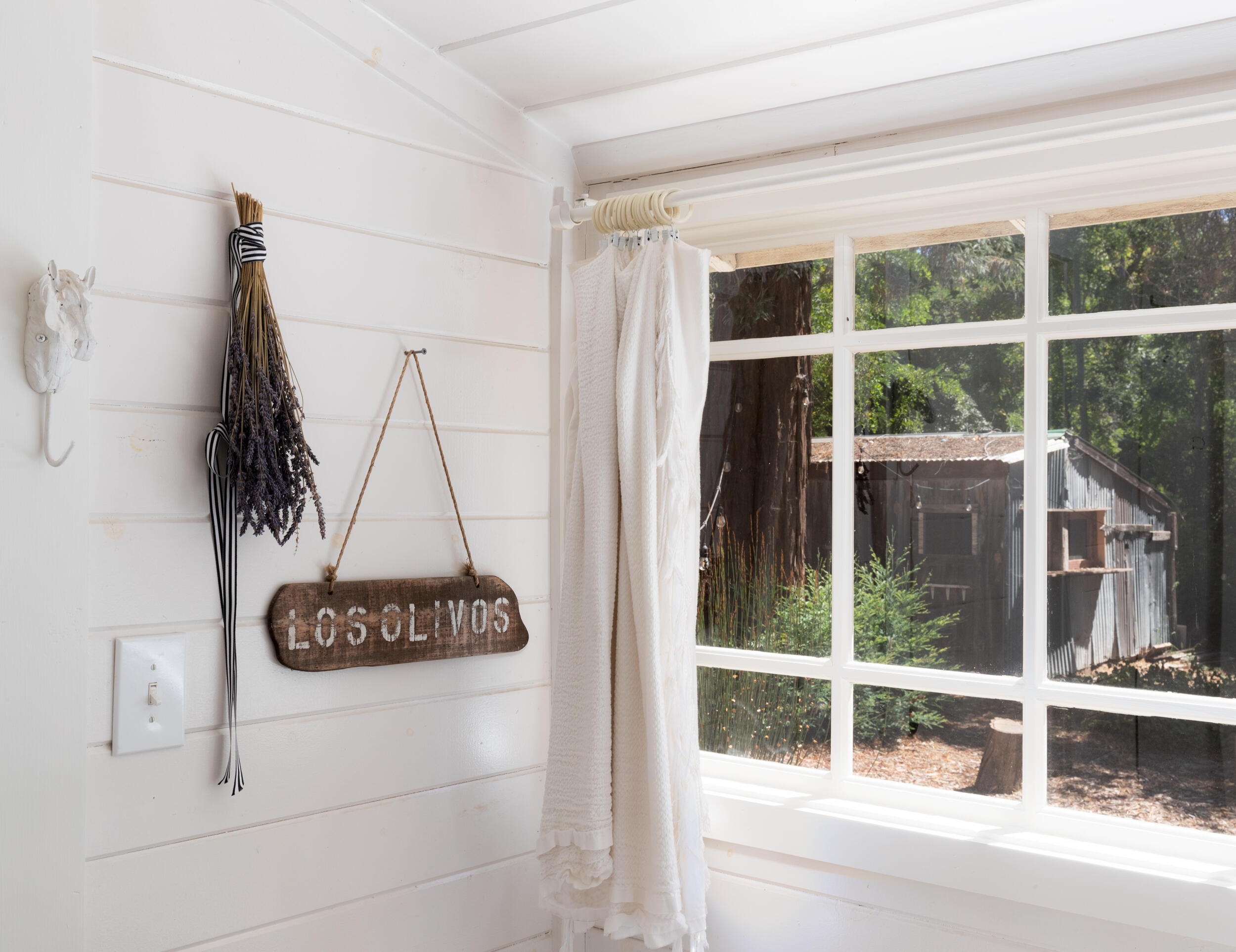 Solvang, California 93463, United States, 3 Bedrooms Bedrooms, ,2 BathroomsBathrooms,Residential,Pending,80981