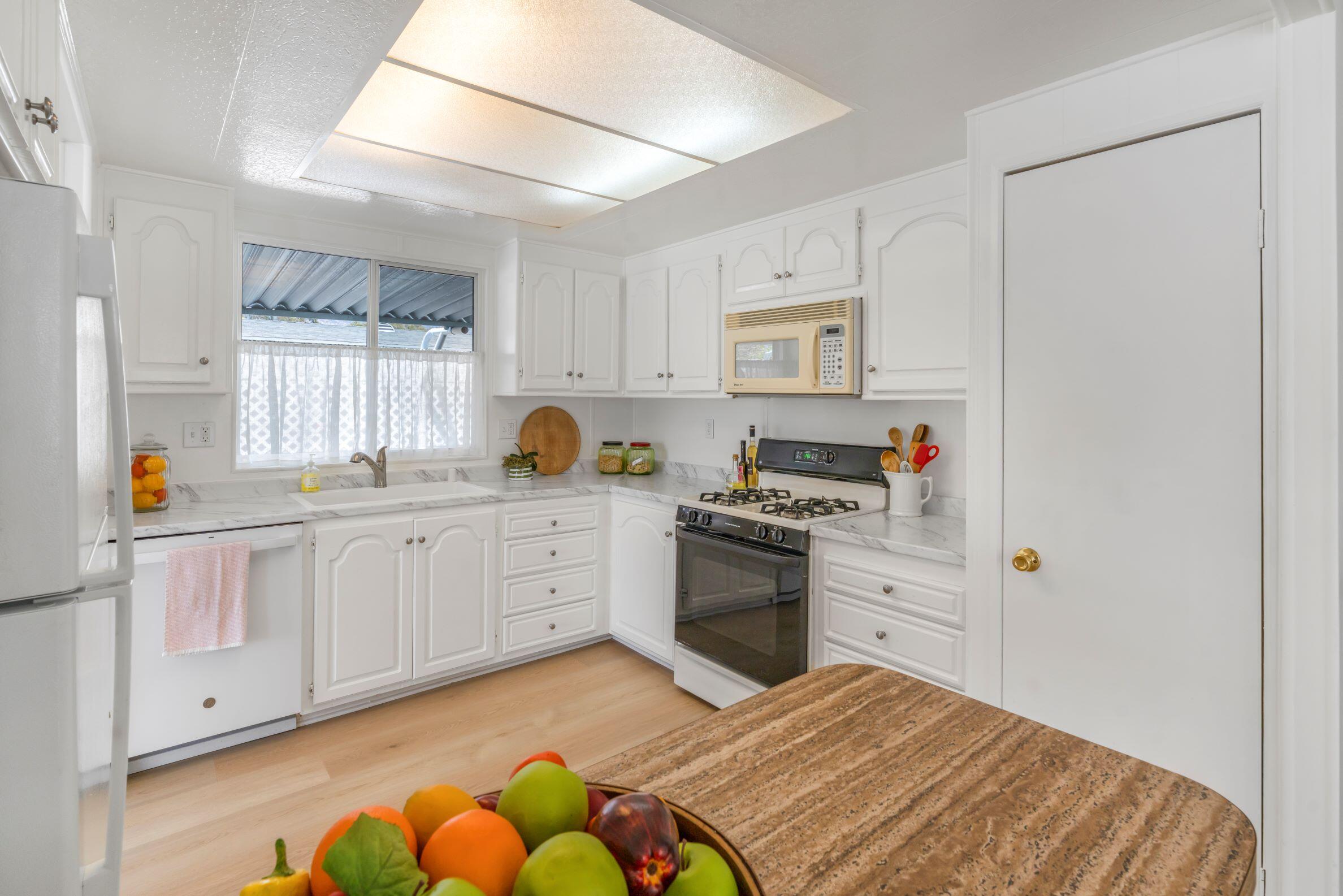 4025 State Street Spc 40